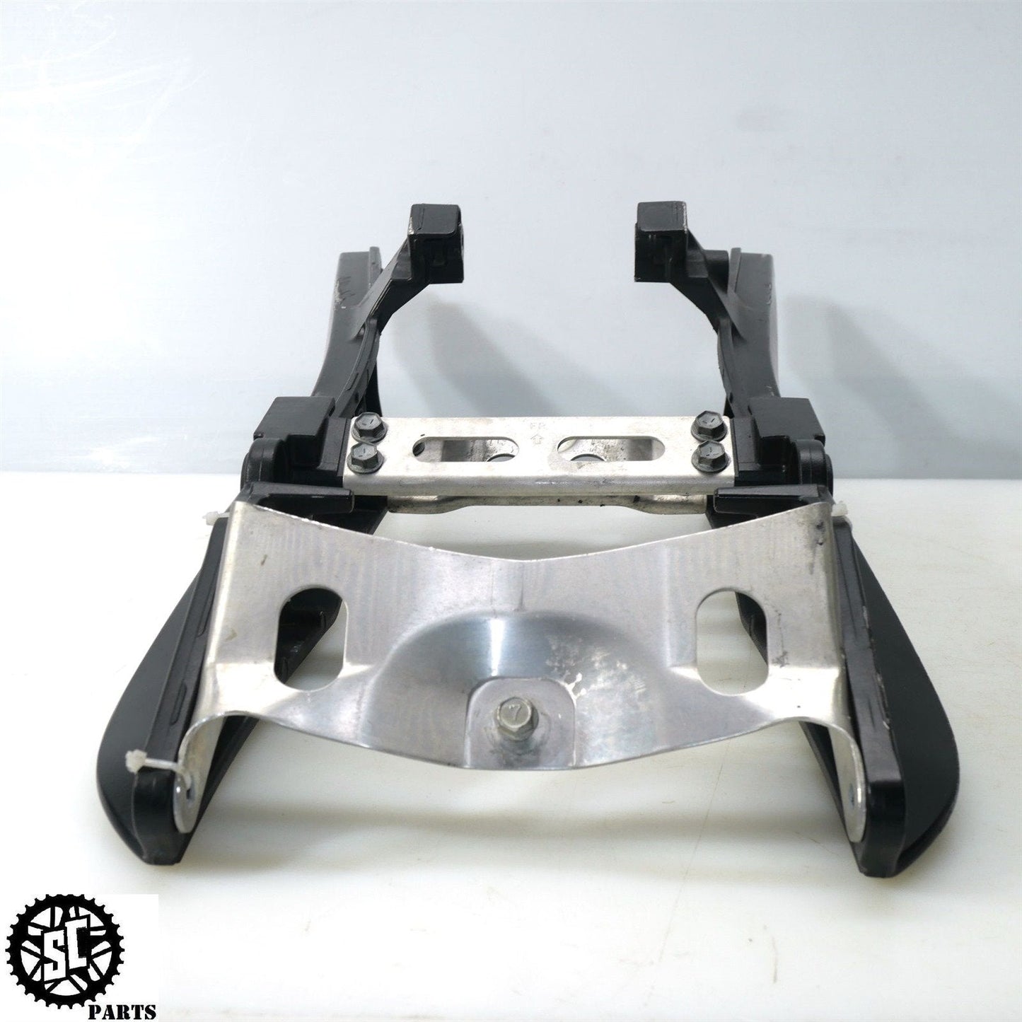 2007 2008 SUZUKI GSXR1000 REAR SUBFRAME RAIL LEFT RIGHT S68