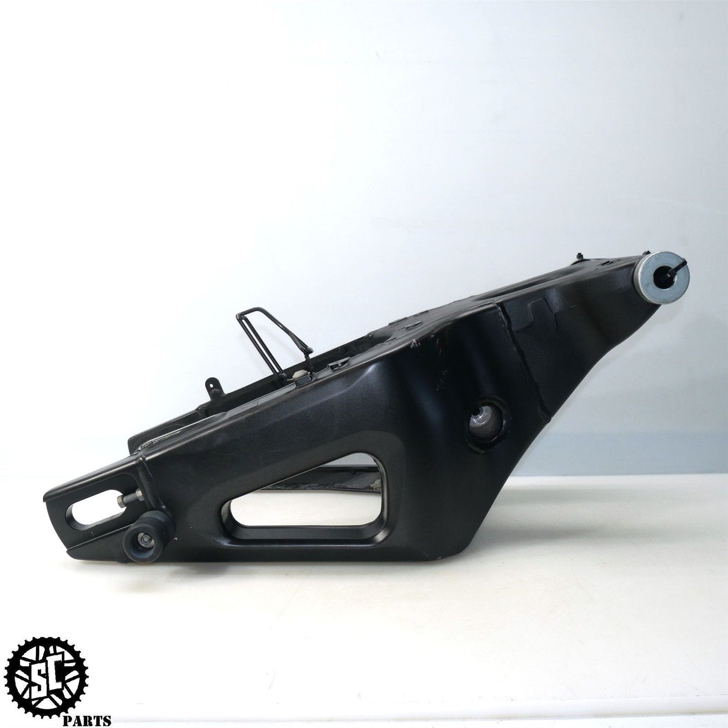 07-08 YAMAHA YZF R1 SWINGARM Y47