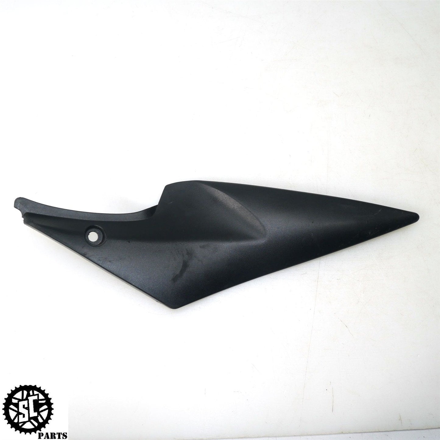 06 07 SUZUKI GSXR 600 750 RIGHT SIDE GAS TANK SEAT FAIRING S21