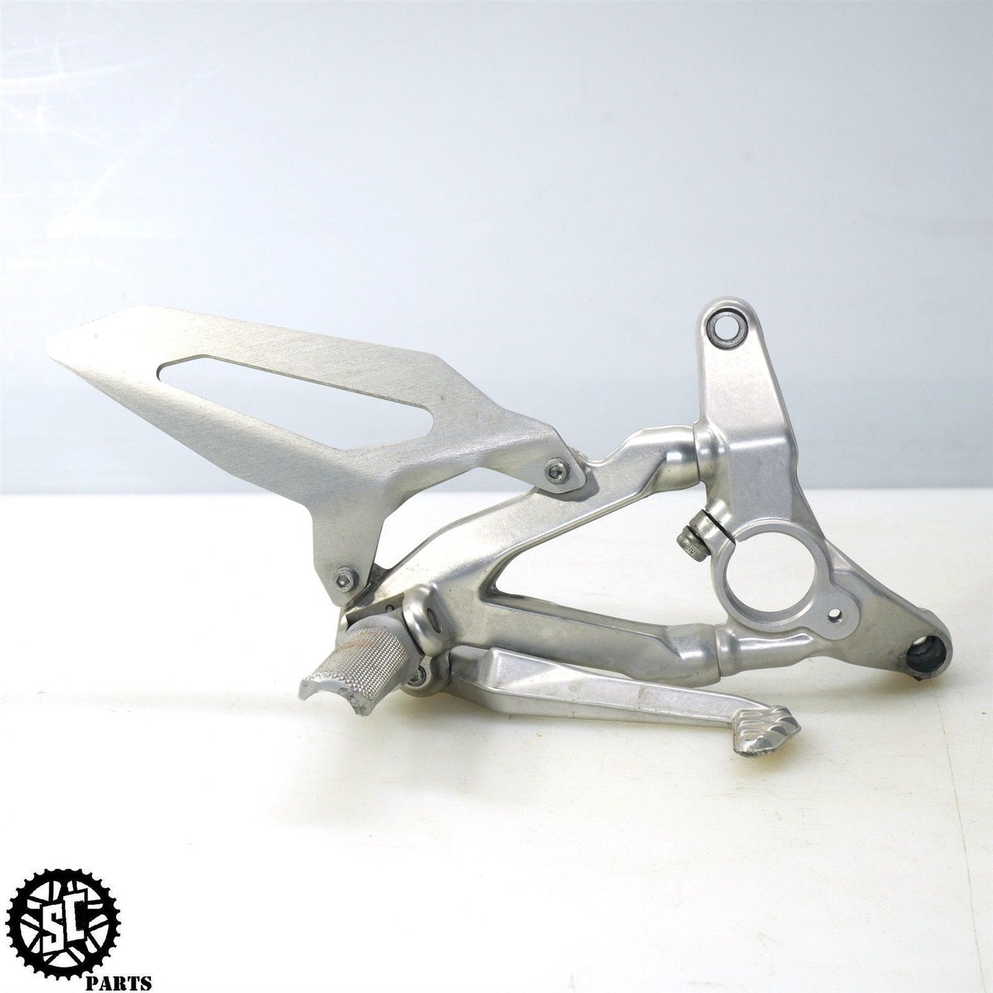 16-19 DUCATI PANIGALE 959 1199 1299 RIGHT REARSET FRONT FOOT PEG BRAKE PEDAL D25