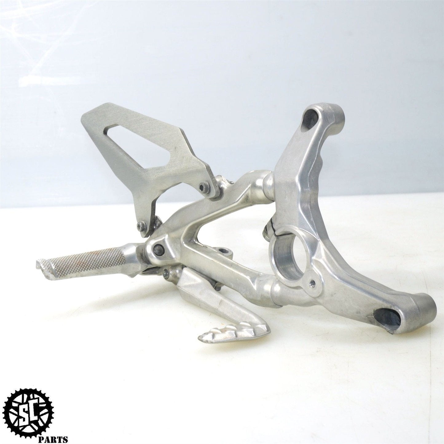 16-19 DUCATI PANIGALE 959 1199 1299 RIGHT REARSET FRONT FOOT PEG BRAKE PEDAL D25