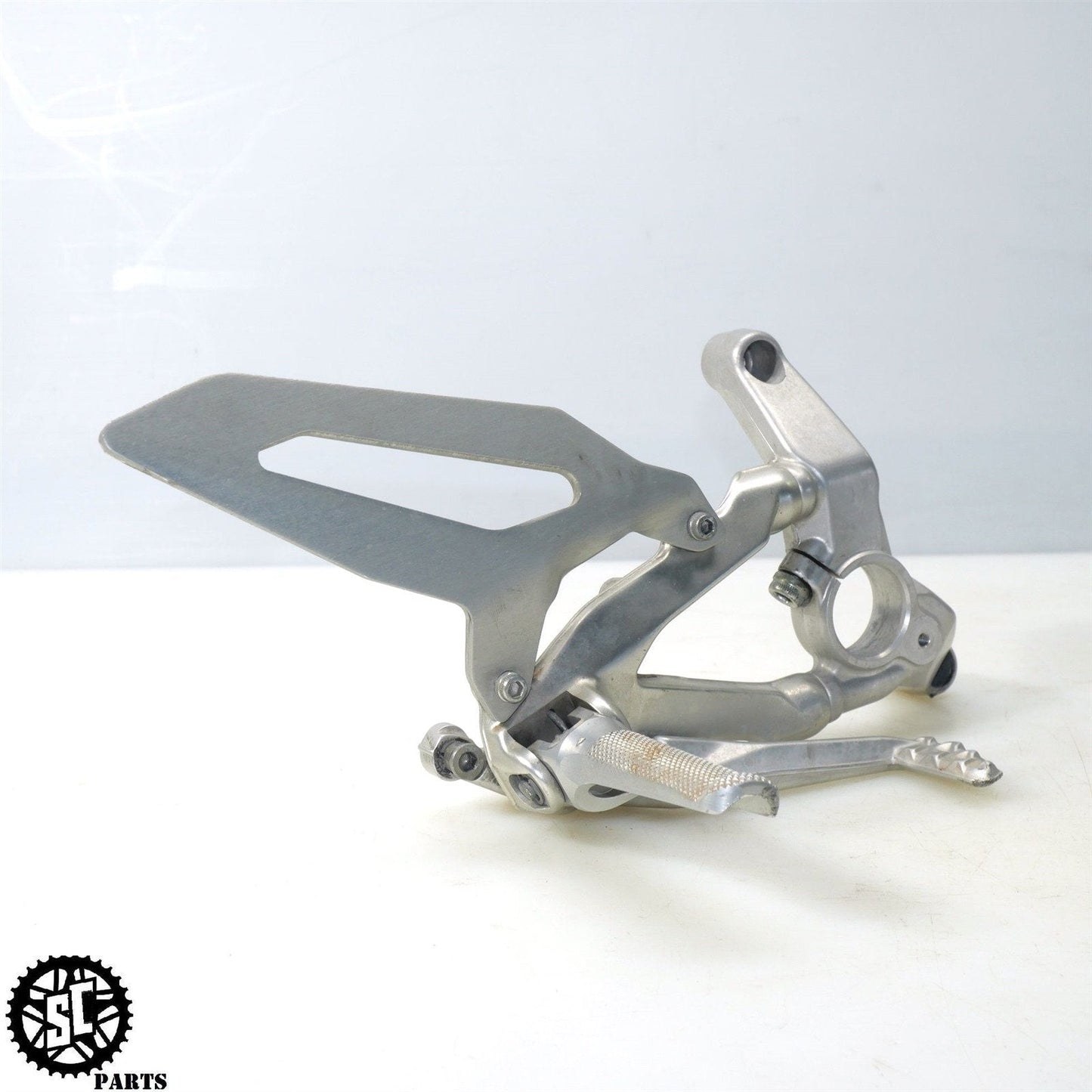 16-19 DUCATI PANIGALE 959 1199 1299 RIGHT REARSET FRONT FOOT PEG BRAKE PEDAL D25