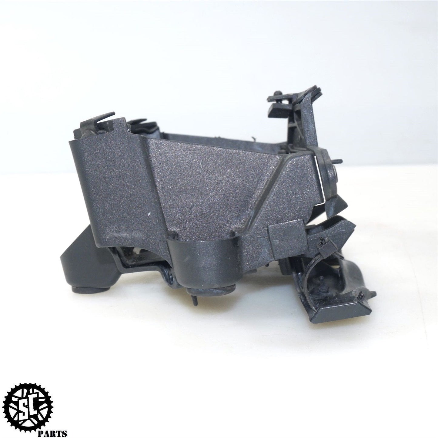 16 17 18 DUCATI PANIGALE 859 959 1199 1299 BATTERY BOX TRAY 8291A541BD25