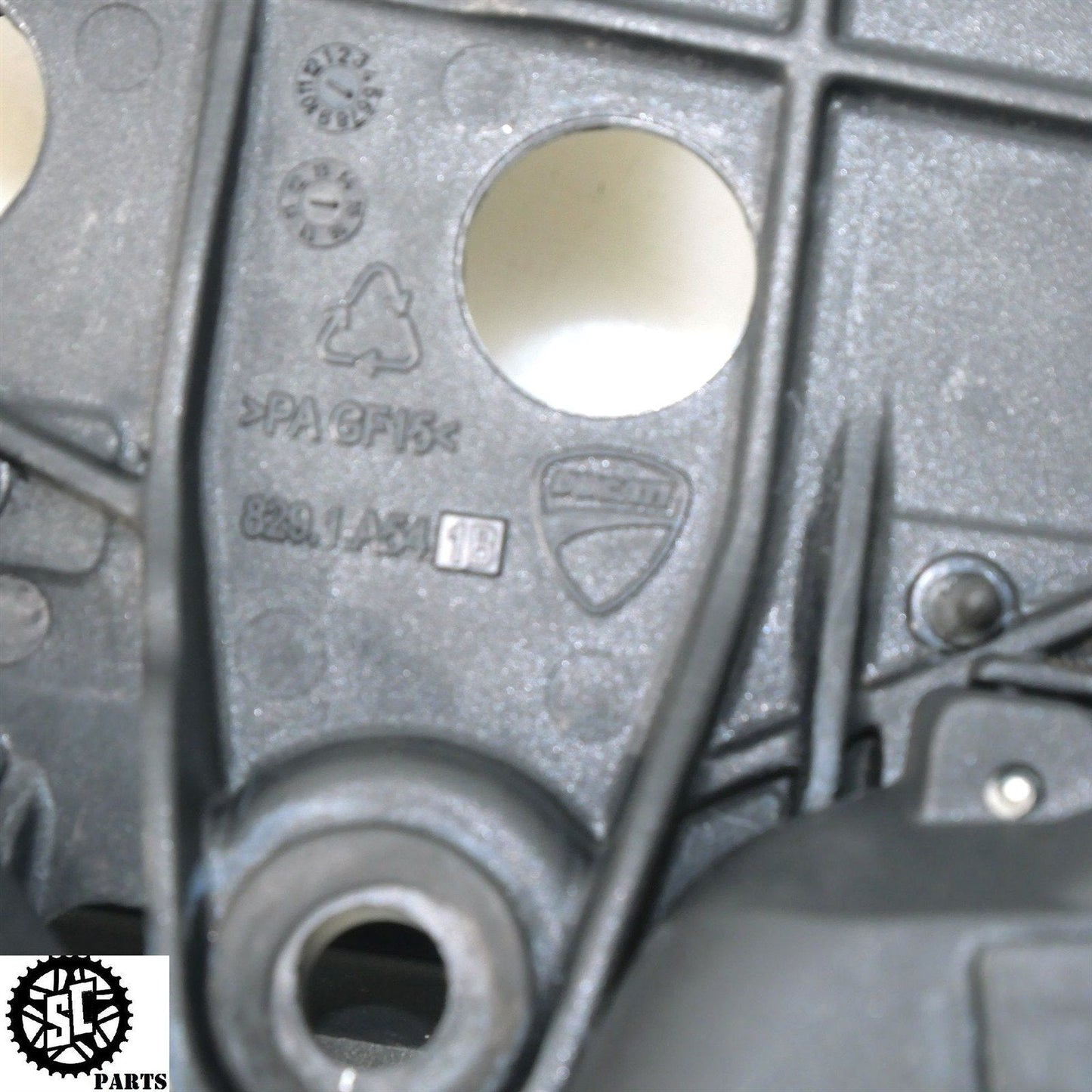 16 17 18 DUCATI PANIGALE 859 959 1199 1299 BATTERY BOX TRAY 8291A541BD25