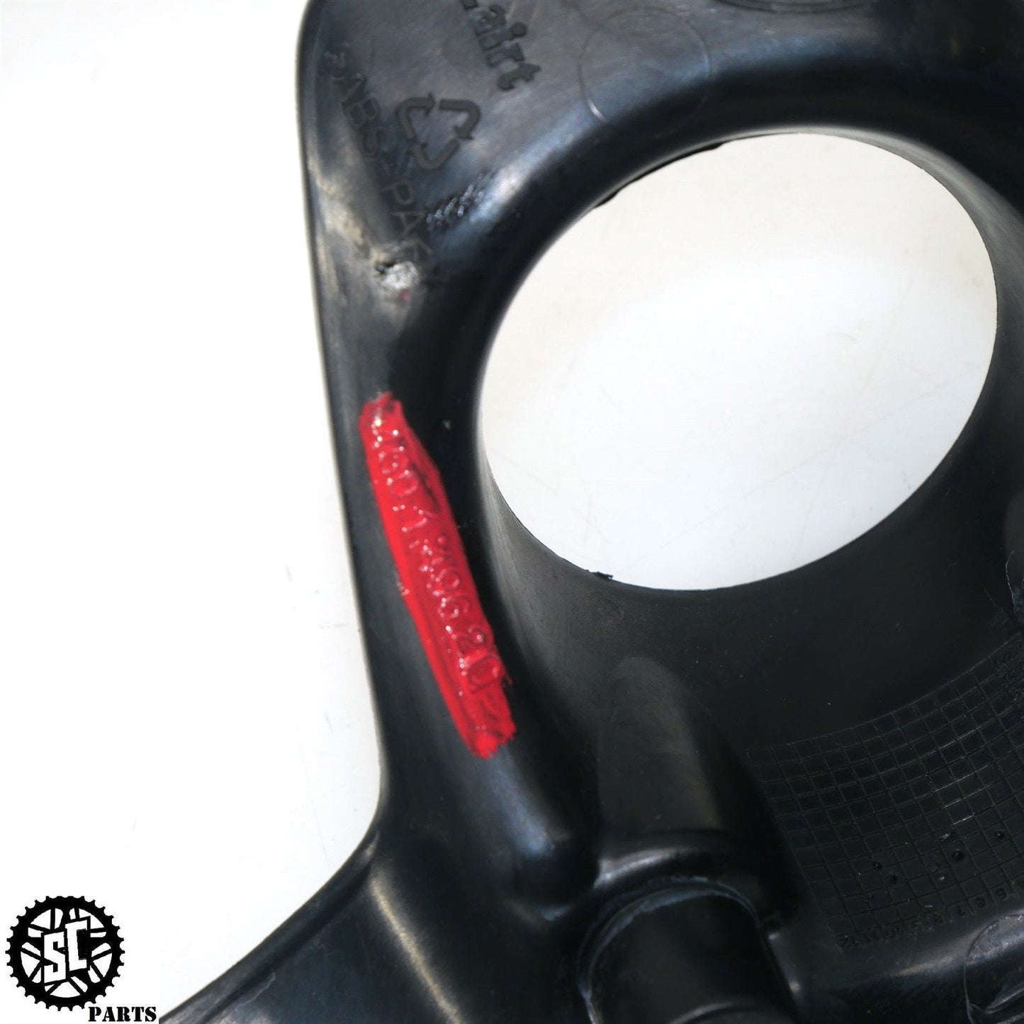 16 17 18 DUCATI PANIGALE 899 959 1199 1299 IGNITION SWITCH COVER 46014962C D25