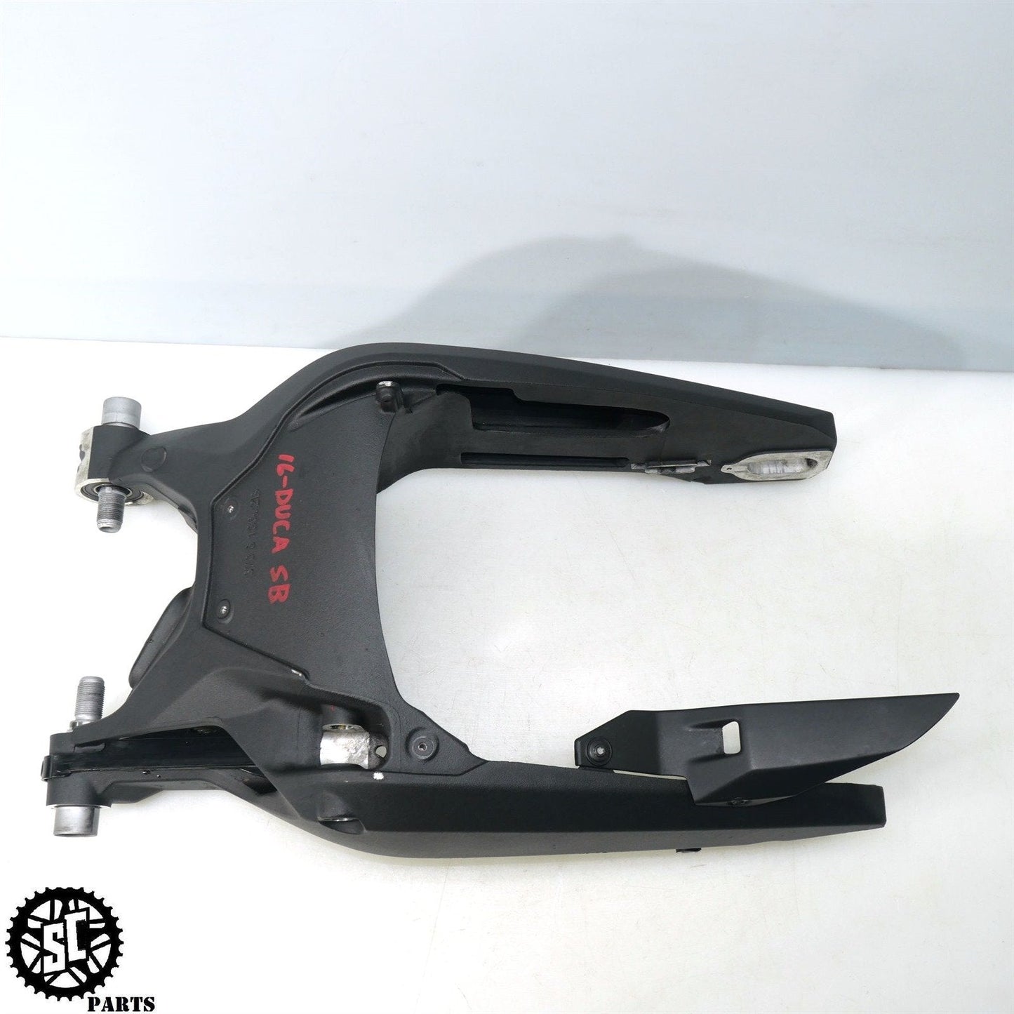 16 17 18 19 DUCATI PANIGALE 899 959 SWINGARM D25