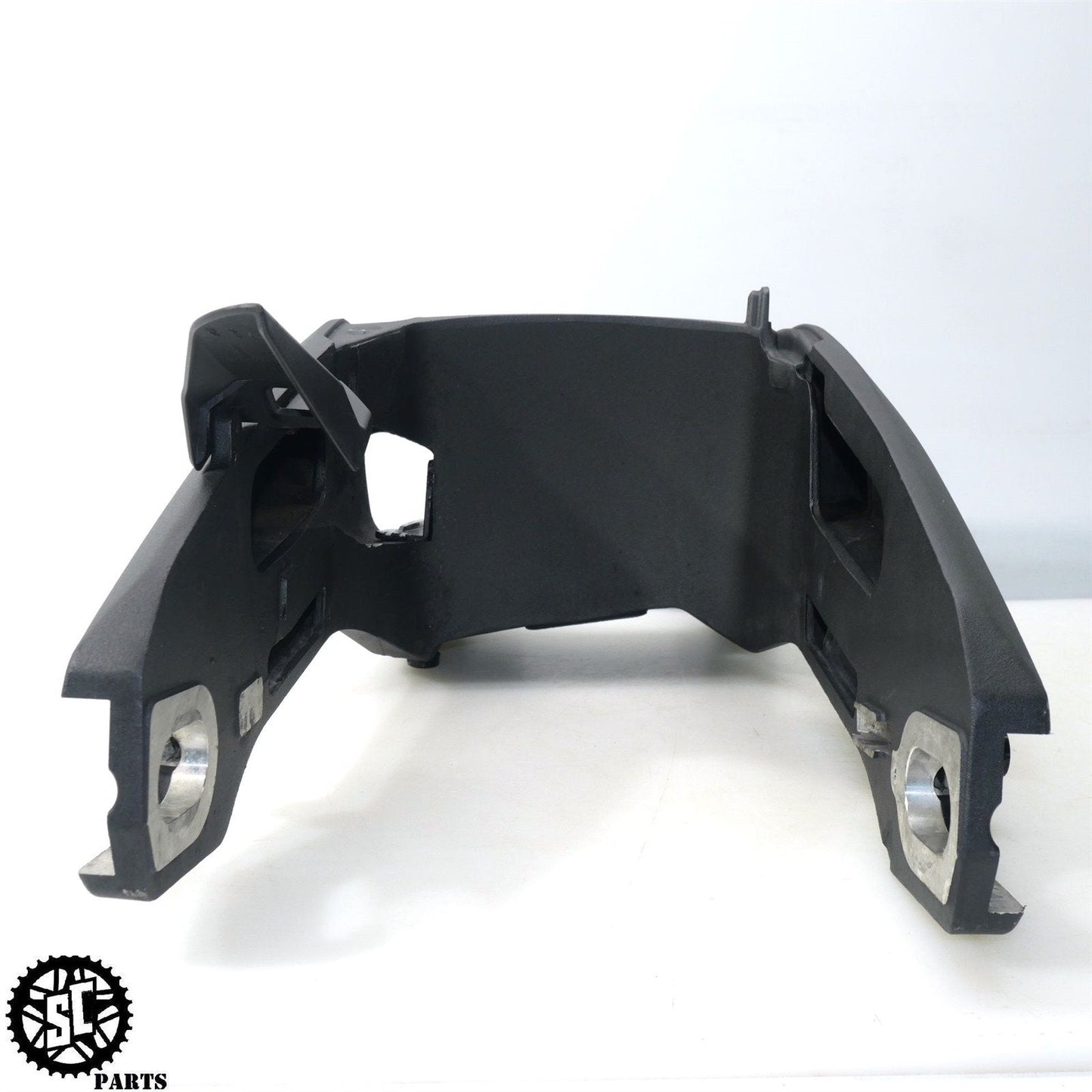 16 17 18 19 DUCATI PANIGALE 899 959 SWINGARM D25