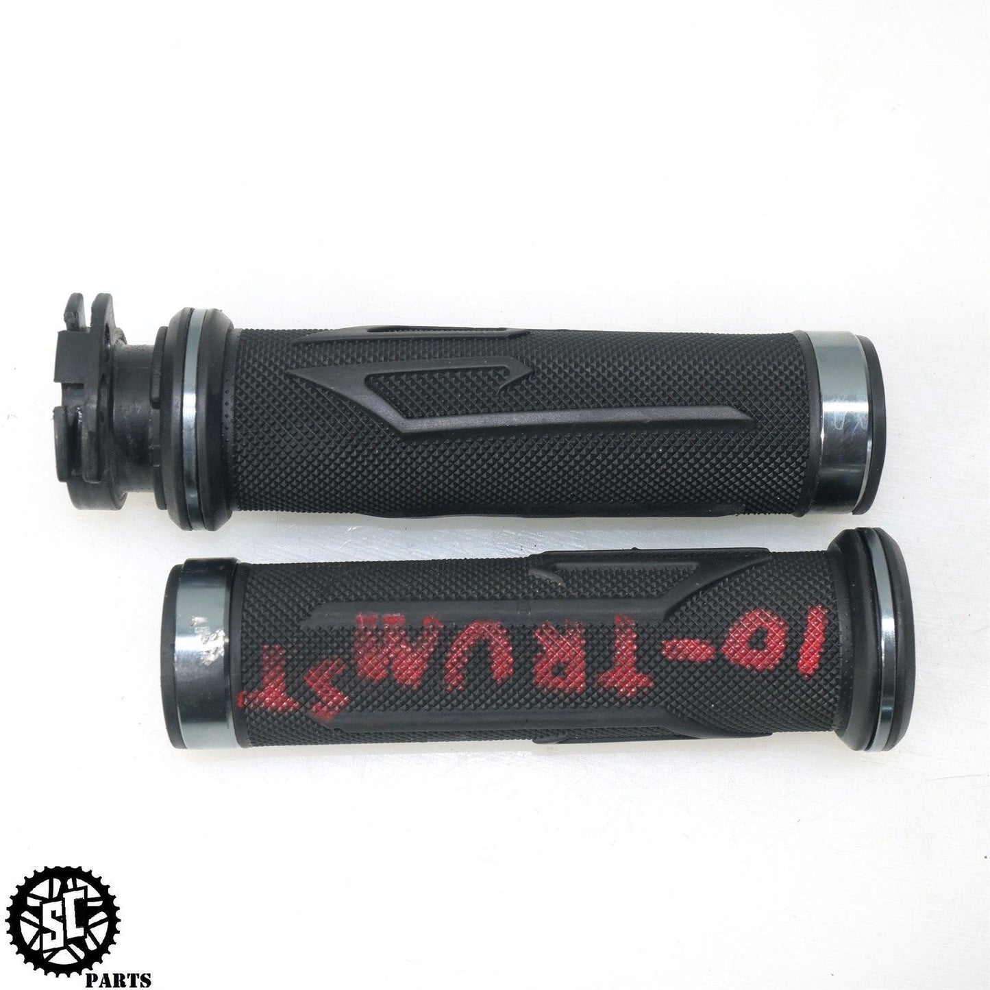 2007-2012 TRIUMPH STREET TRIPLE 675 THROTTLE TUBE HANDLEBAR GRIP T40