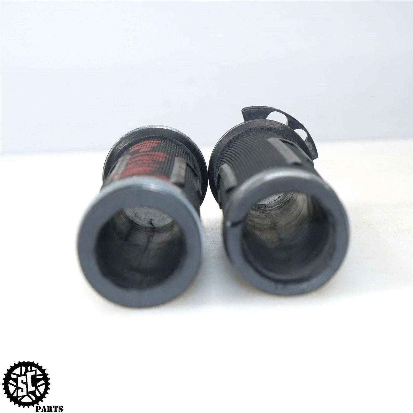 2007-2012 TRIUMPH STREET TRIPLE 675 THROTTLE TUBE HANDLEBAR GRIP T40