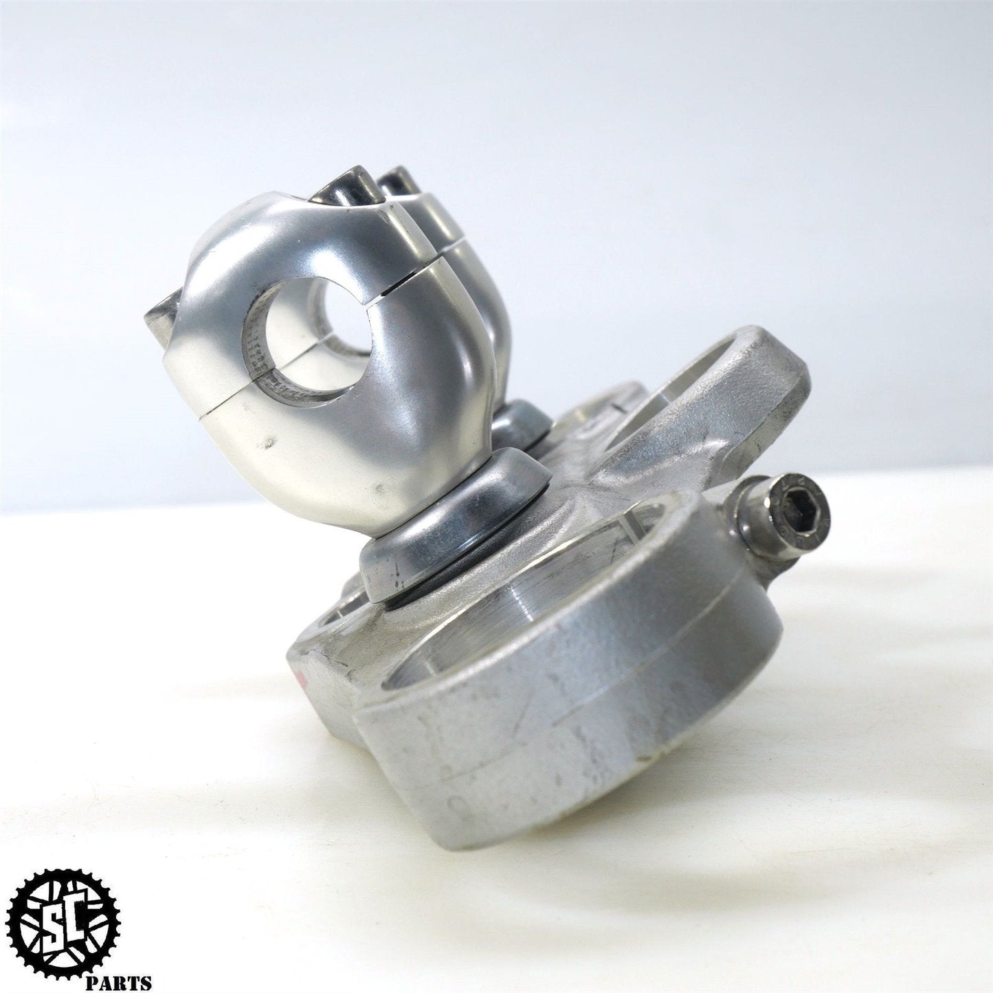 2007-2012 TRIUMPH STREET TRIPLE 675 UPPER TRIPLE TREE TOP CLAMP RISER T40