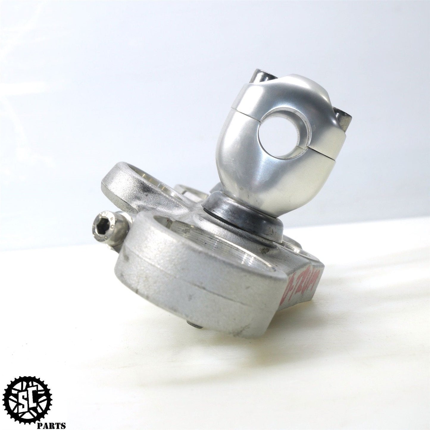 2007-2012 TRIUMPH STREET TRIPLE 675 UPPER TRIPLE TREE TOP CLAMP RISER T40