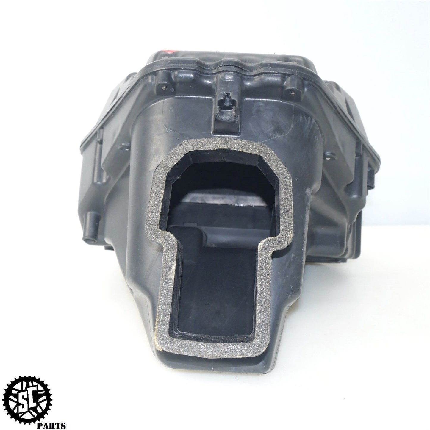 2007-2012 TRIUMPH STREET TRIPLE 675 AIRBOX INTAKE FILTER HOUSING T40