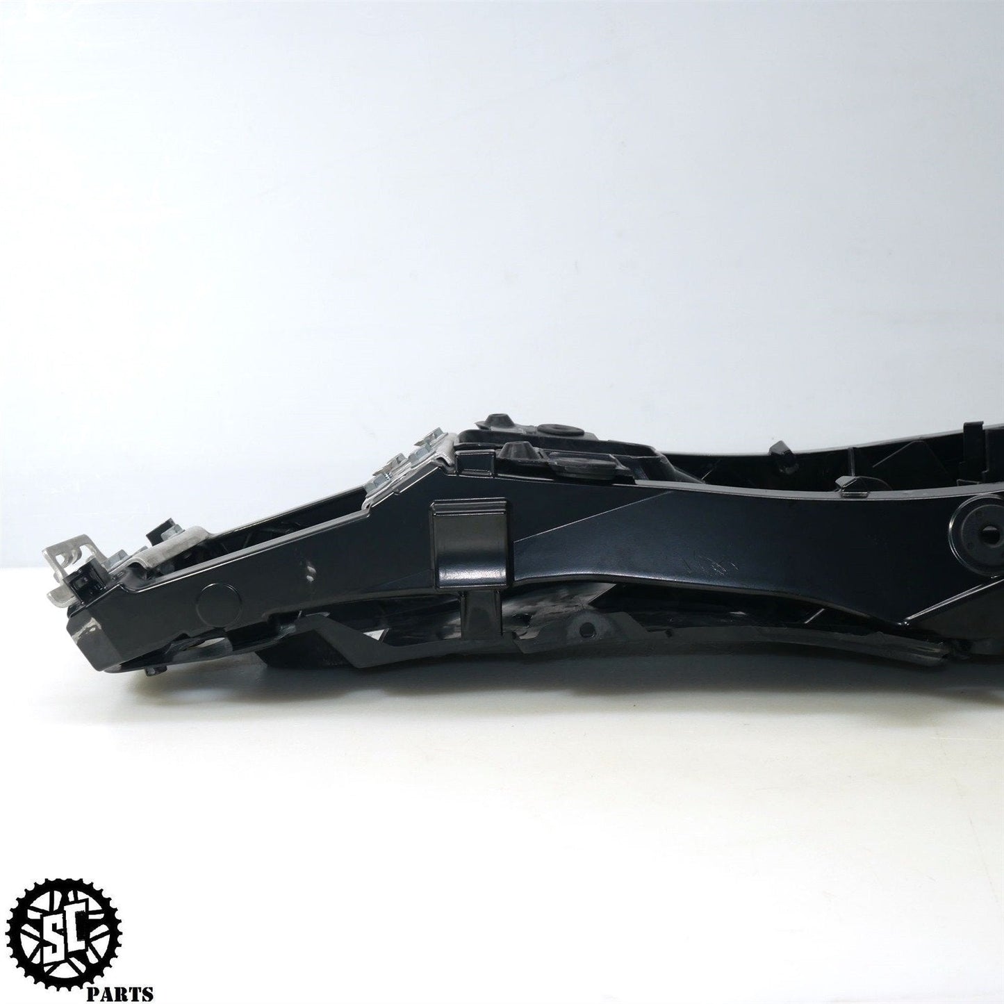 2015 09-16 SUZUKI GSXR1000 REAR SUBFRAME TAIL FRAME S31