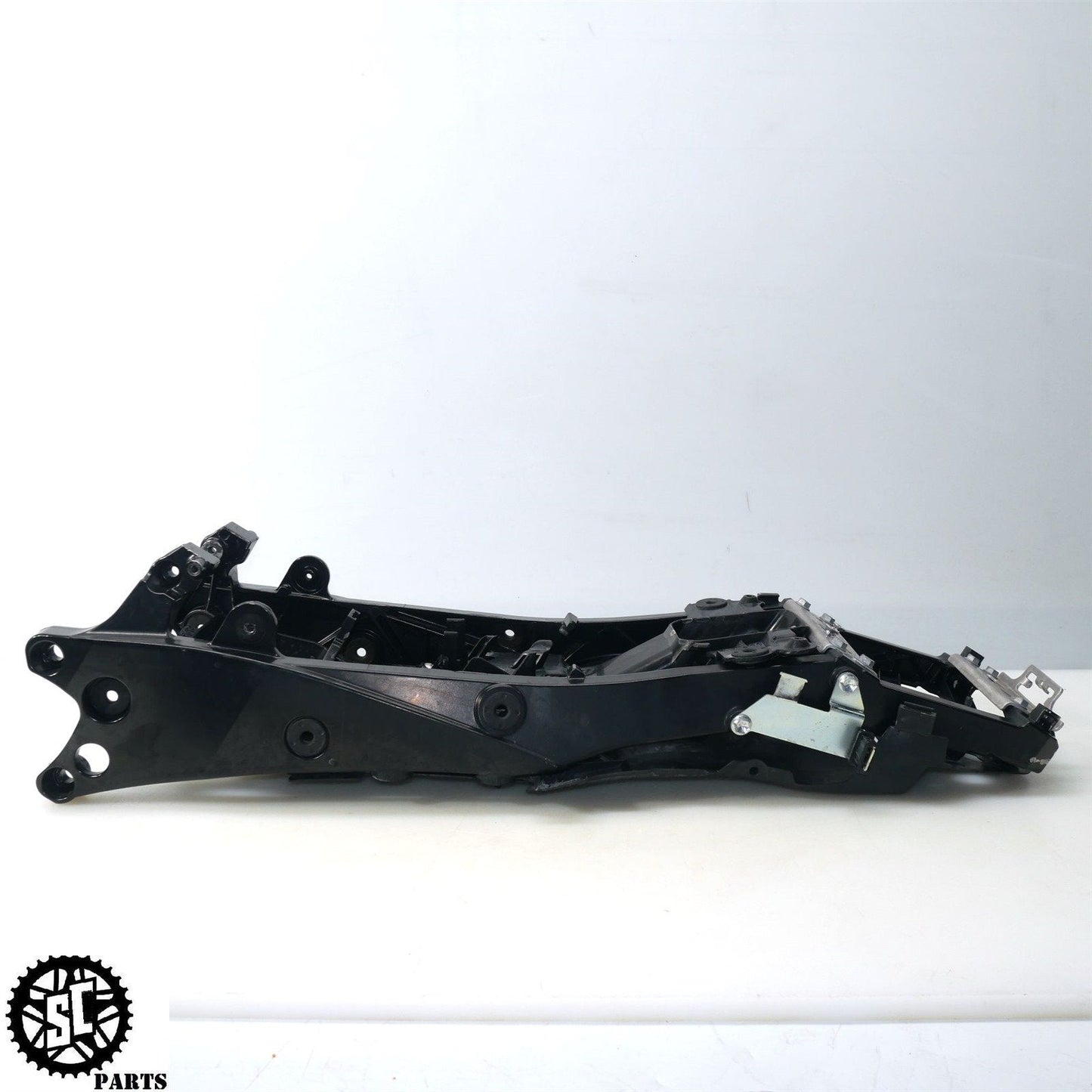 2015 09-16 SUZUKI GSXR1000 REAR SUBFRAME TAIL FRAME S31