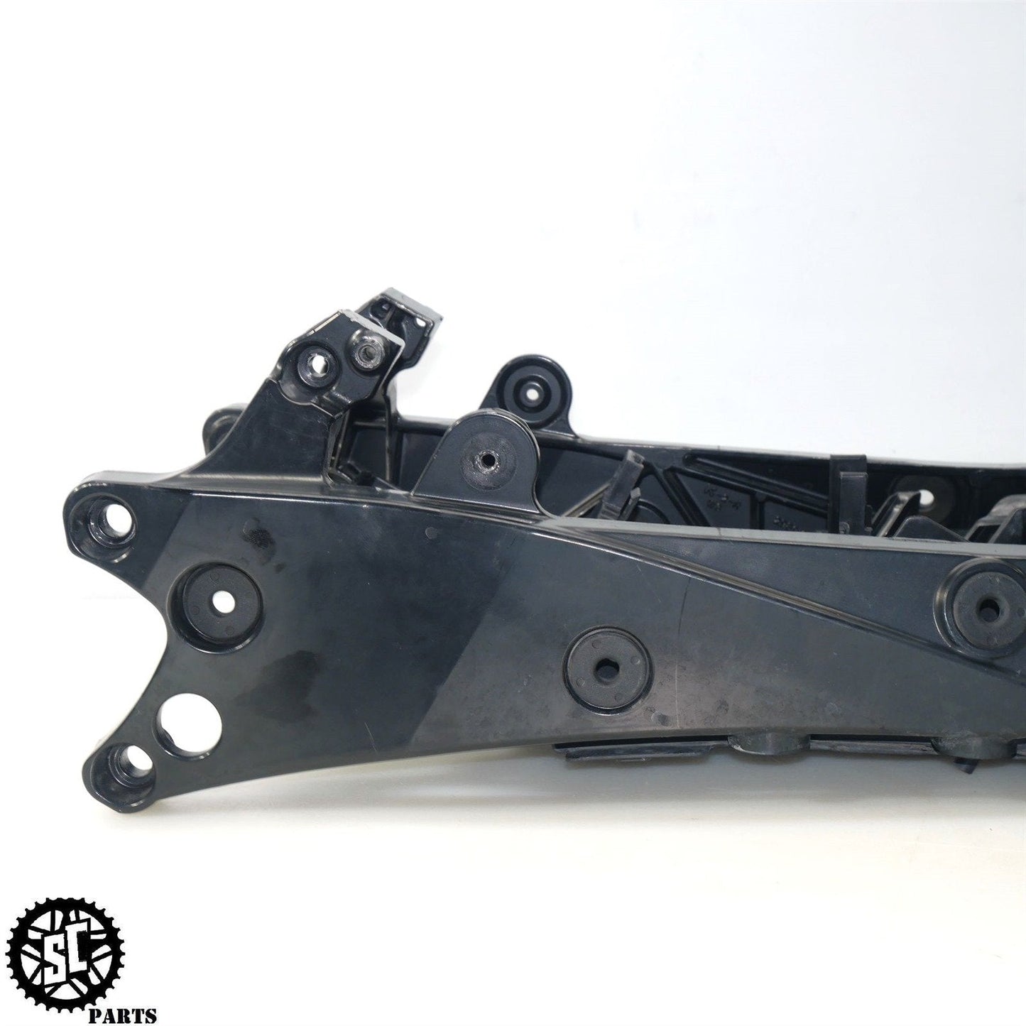 2015 09-16 SUZUKI GSXR1000 REAR SUBFRAME TAIL FRAME S31