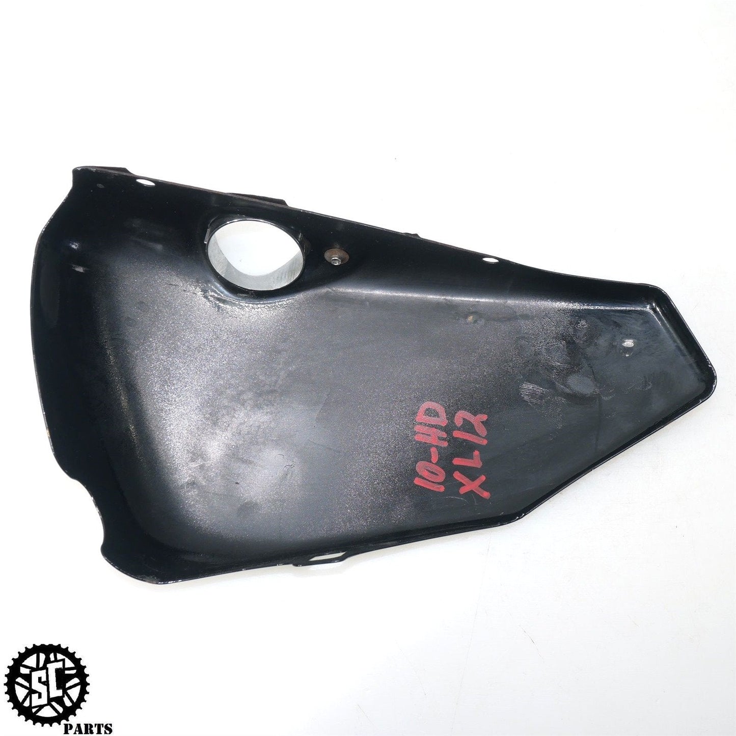 2010 HARLEY XL1200 SPORTSTER 1200 OIL TANK SIDE FAIRING FRAME COVER HD17