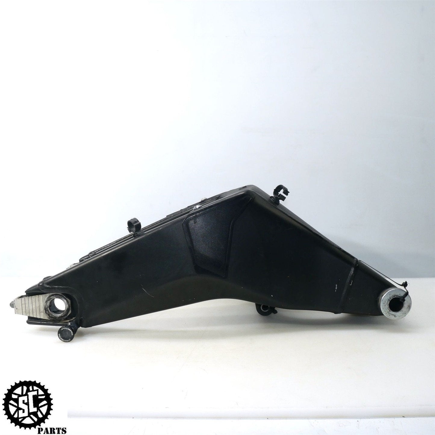 08-16 YAMAHA YZF R6 REAR SWINGARM AXLE BLOCK Y17