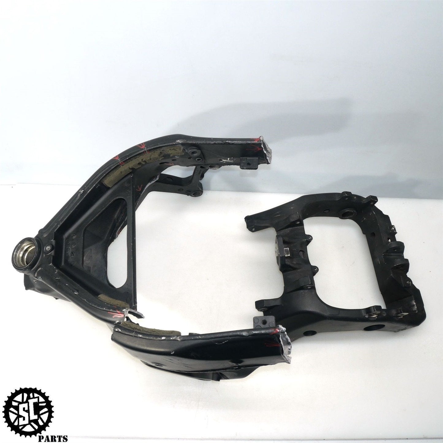 06-16 YAMAHA YZF R6 FRAME CHASSIS *S* Y17