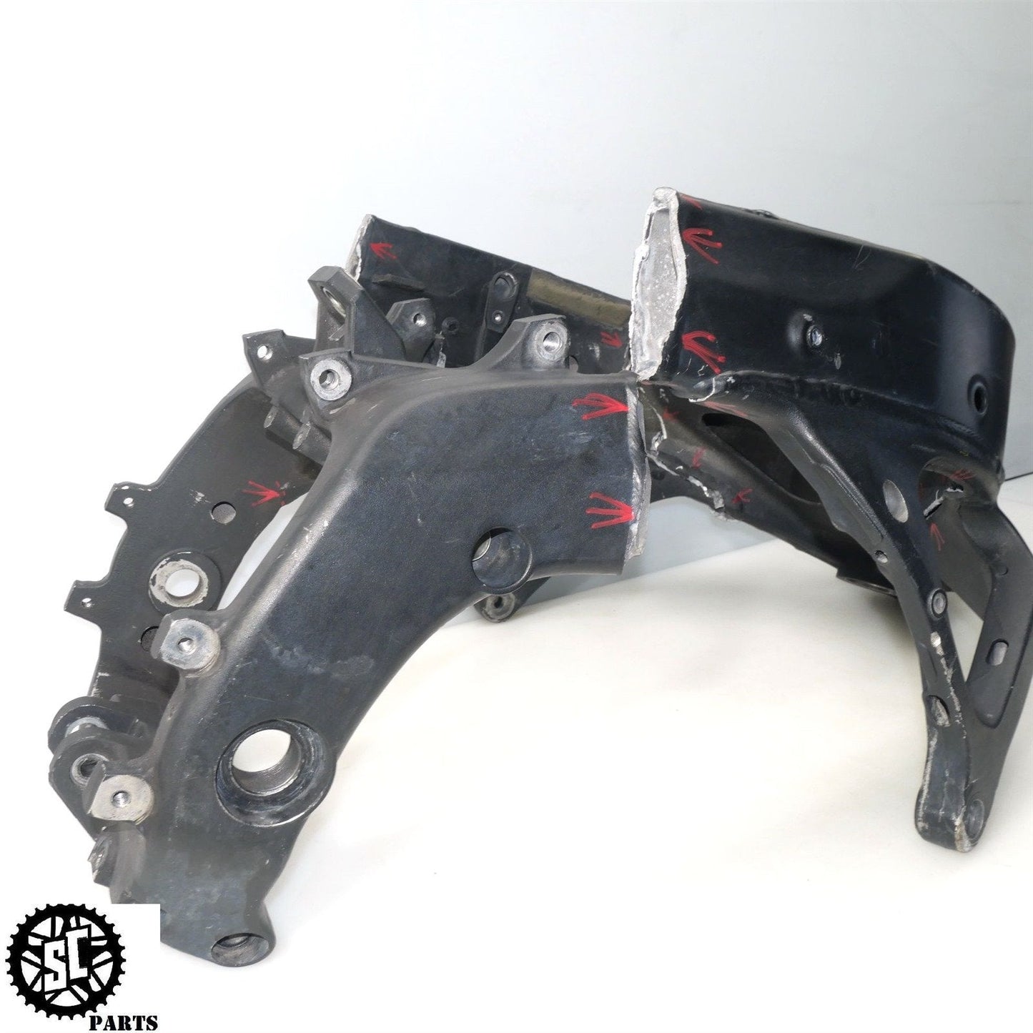 06-16 YAMAHA YZF R6 FRAME CHASSIS *S* Y17