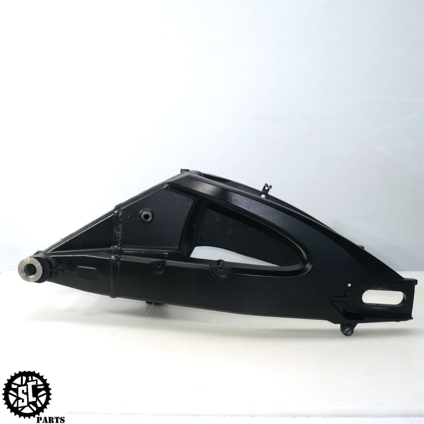 11-23 2022 SUZUKI GSXR 600 750 REAR SWINGARM S39