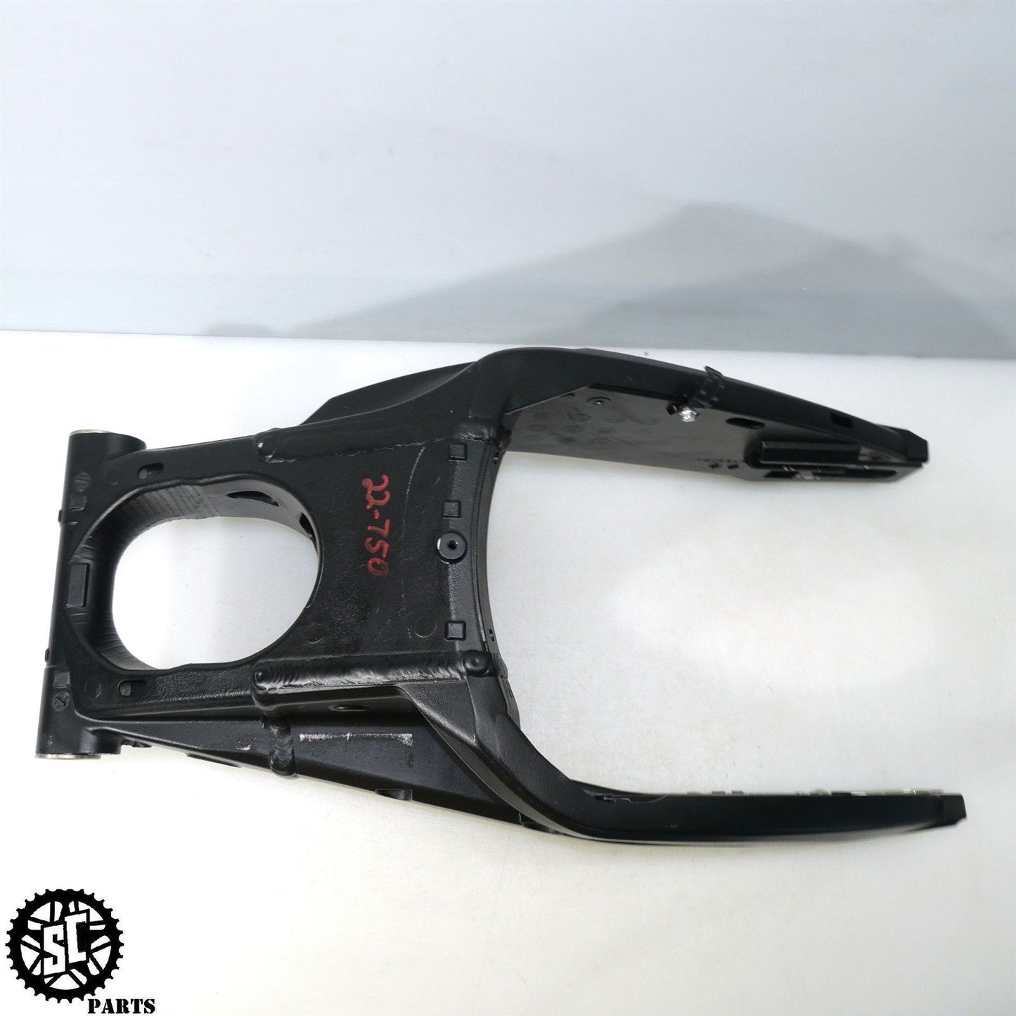 11-23 2022 SUZUKI GSXR 600 750 REAR SWINGARM S39