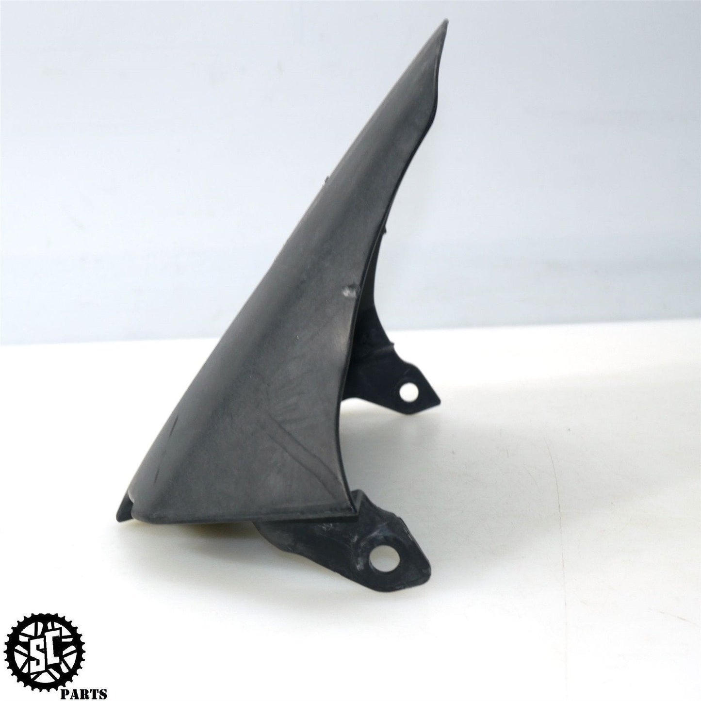 07 08 SUZUKI GSXR 1000 REAR FENDER TIRE HUGGER S69