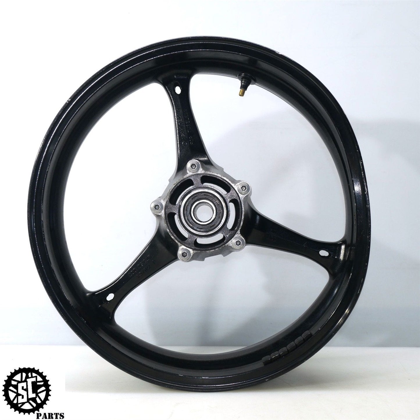 07 08 SUZUKI GSXR 1000 FRONT WHEEL RIM SB S69