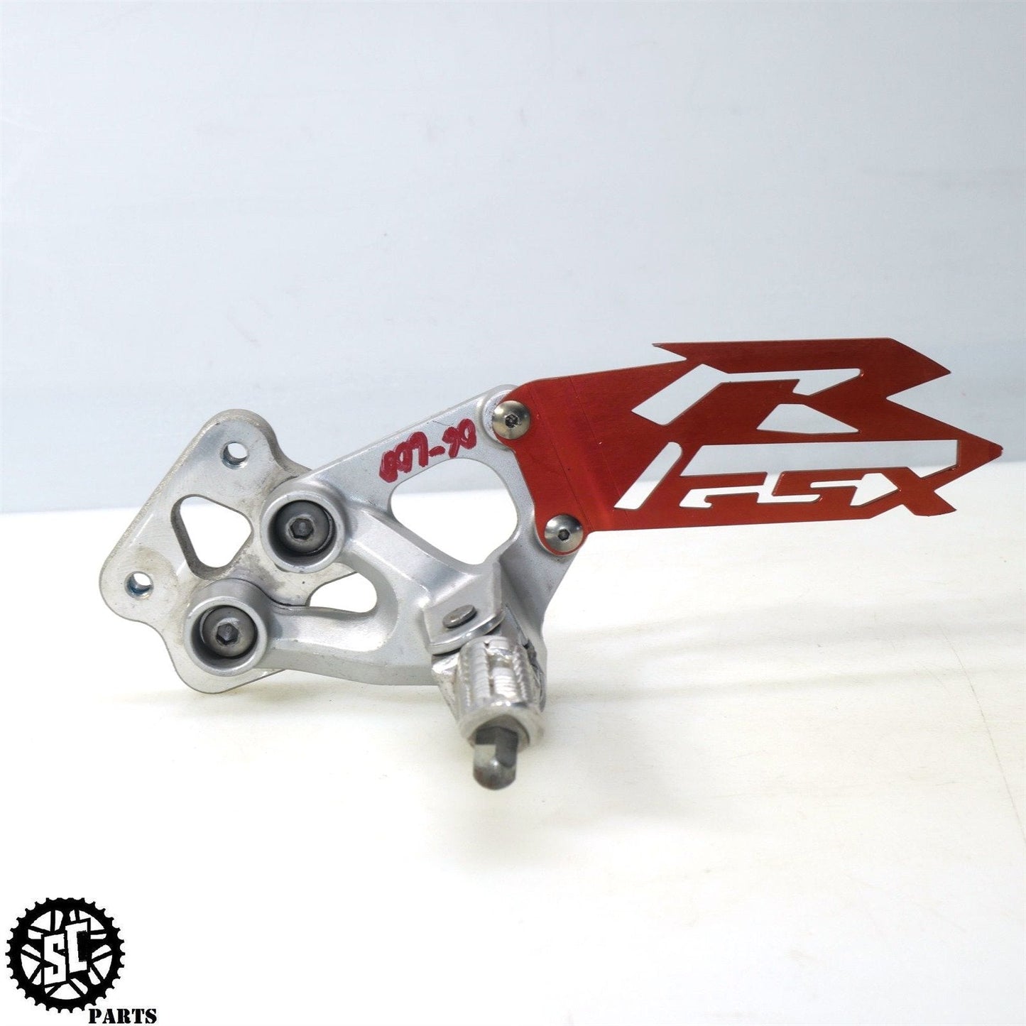 06 07 SUZUKI GSXR 600 750 LEFT REARSET FRONT FOOT PEG BRACKET S60