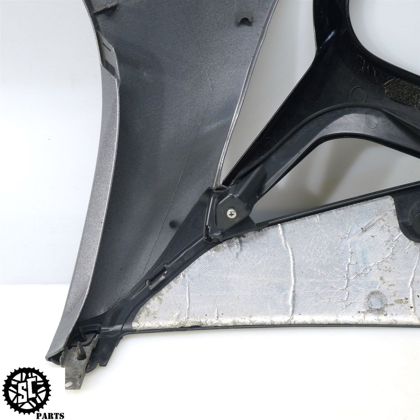 06 07 SUZUKI GSXR 600 750 RIGHT SIDE FAIRING S60