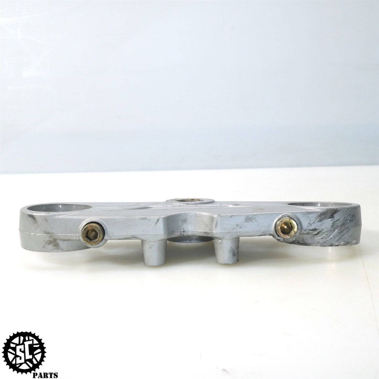 2000 DUCATI 900SS SUPERSPORT TOP UPPER TRIPLE TREE CLAMP D03