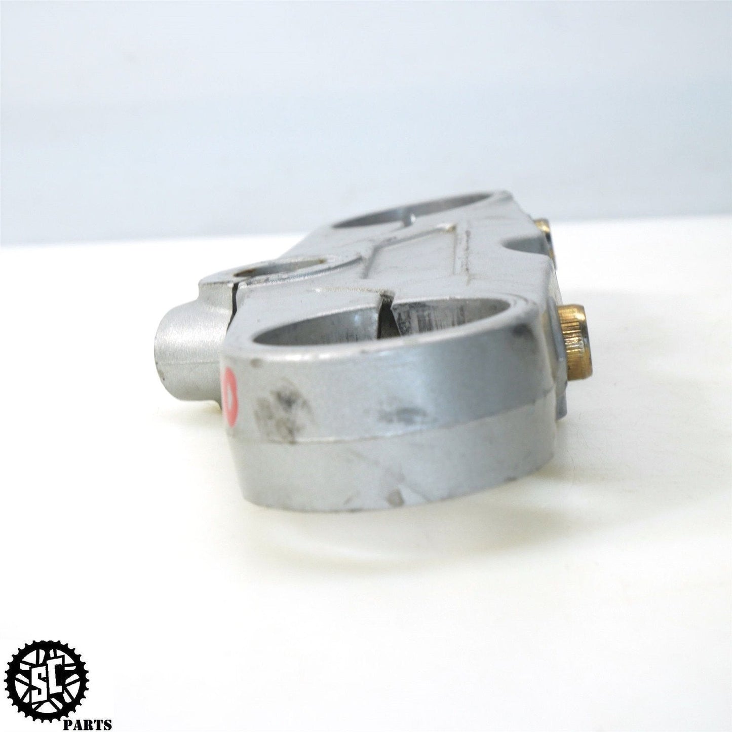 2000 DUCATI 900SS SUPERSPORT TOP UPPER TRIPLE TREE CLAMP D03