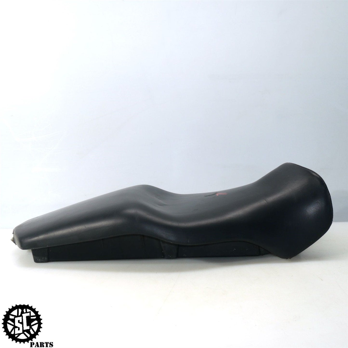 2000 DUCATI 900SS SUPERSPORT SEAT D03