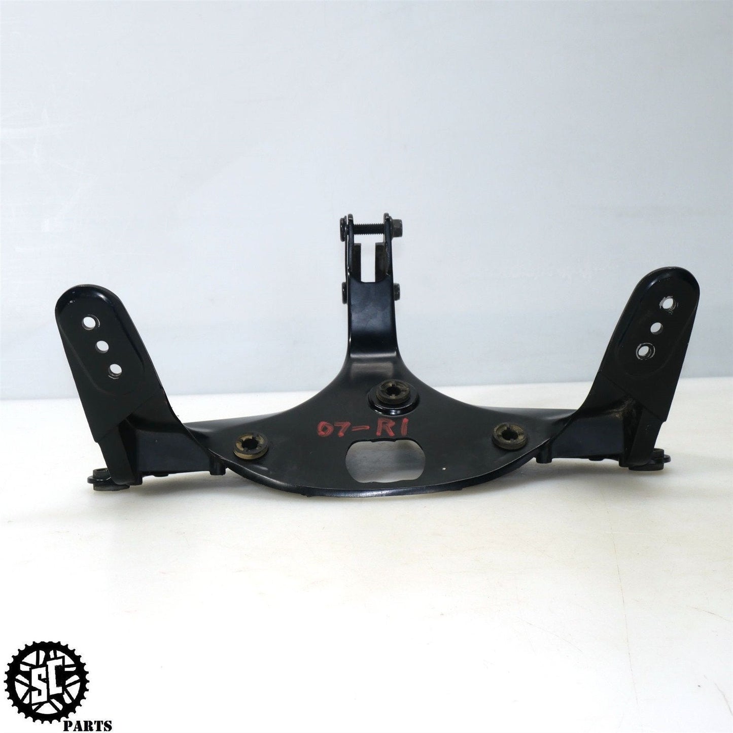 07-08 YAMAHA YZF R1 UPPER FAIRING STAY BRACKET Y28