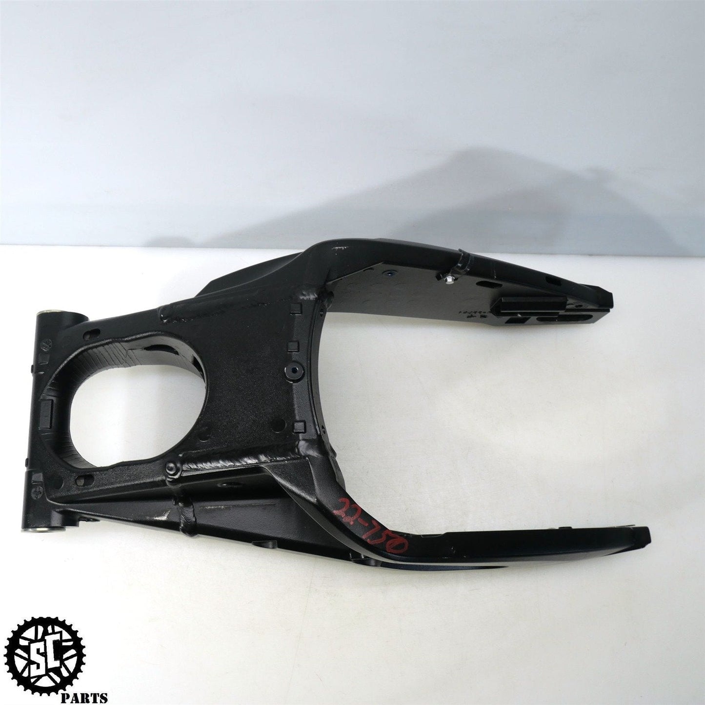 11-23 SUZUKI GSXR 600 750 REAR SWINGARM S53