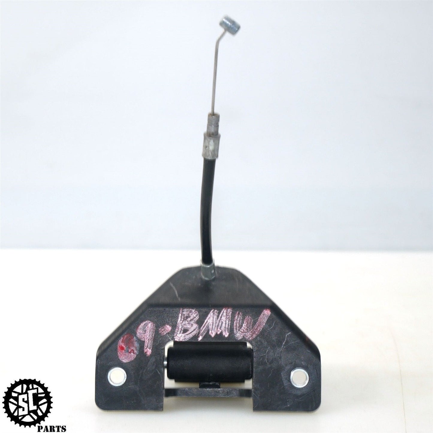06-12 BMW F800ST SEAT LATCH CABLE B18