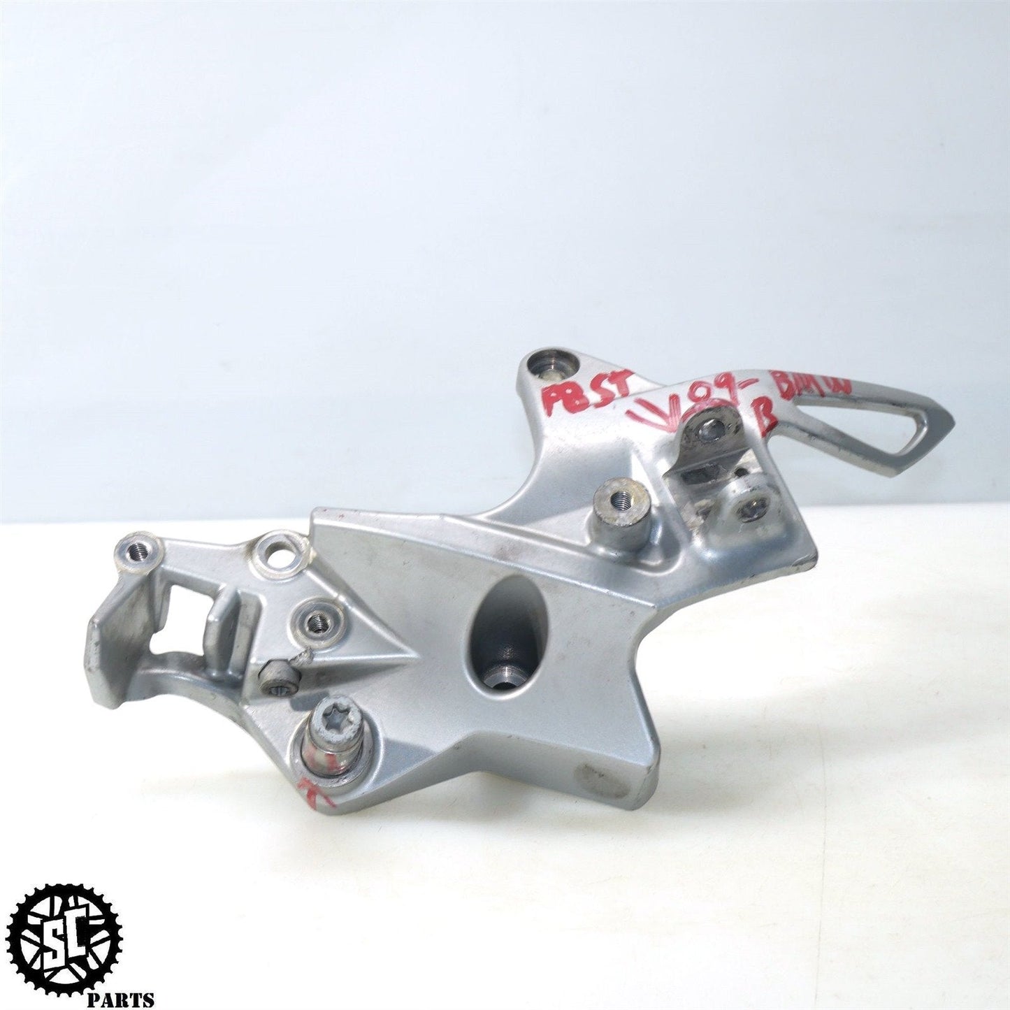 06-12 BMW F800ST LEFT REARSET FRONT FOOT PEG BRACKET B18