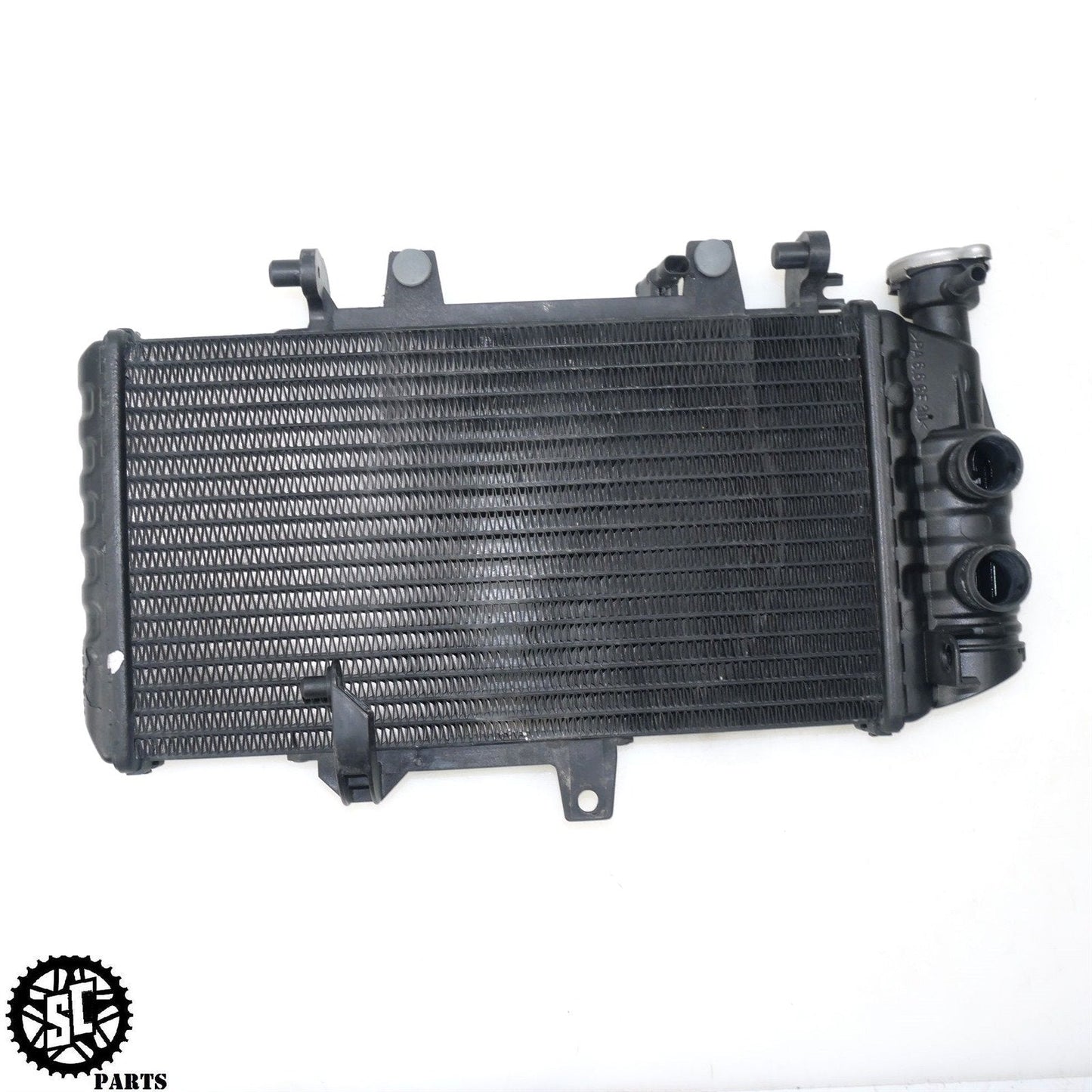 06-12 BMW F800ST RADIATOR B18