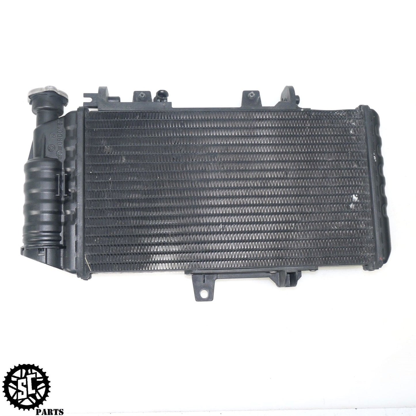 06-12 BMW F800ST RADIATOR B18