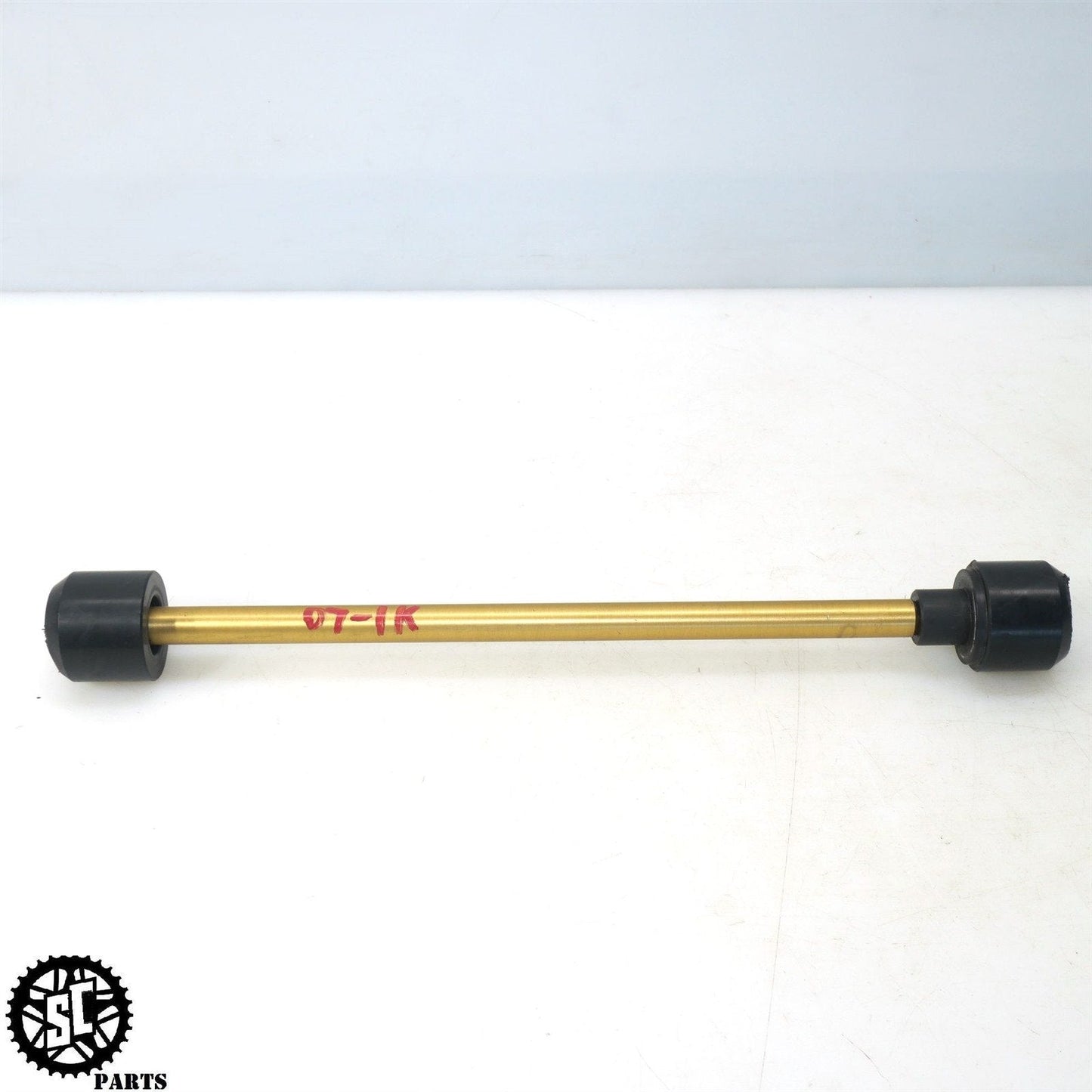 07 08 SUZUKI GSXR1000 MOTOVATION FRONT AXLE SLIDER S26