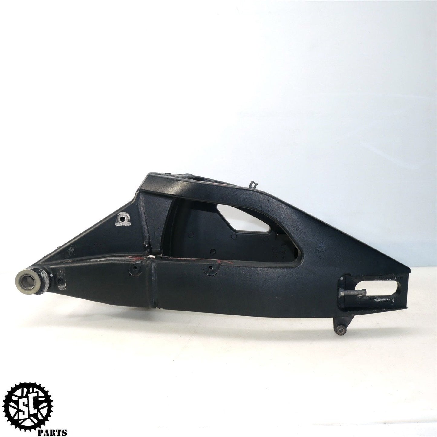 07 08 SUZUKI GSXR1000 REAR SWINGARM S26