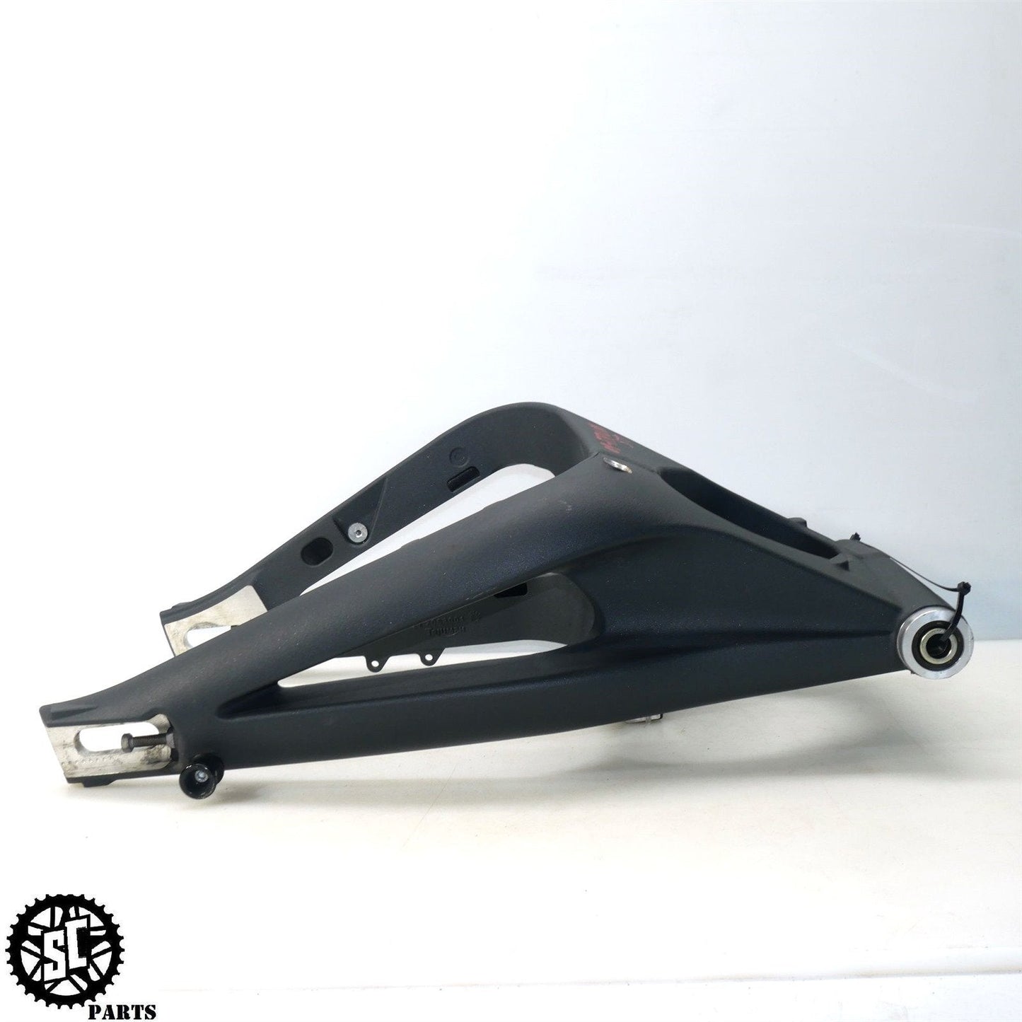 09-12 TRIUMPH STREET TRIPLE 675 REAR SWINGARM T45