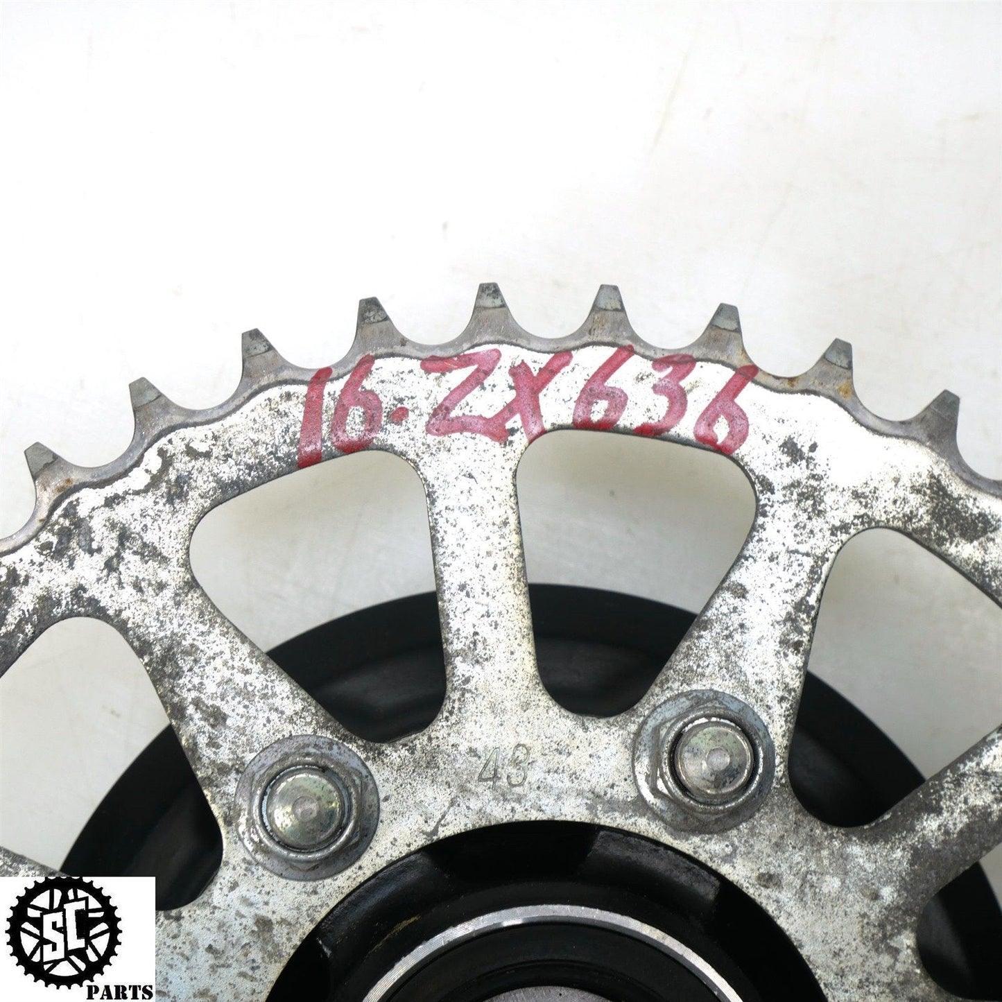 13-18 KAWASAKI NINJA ZX6R REAR SPROCKET HUB 43T K59