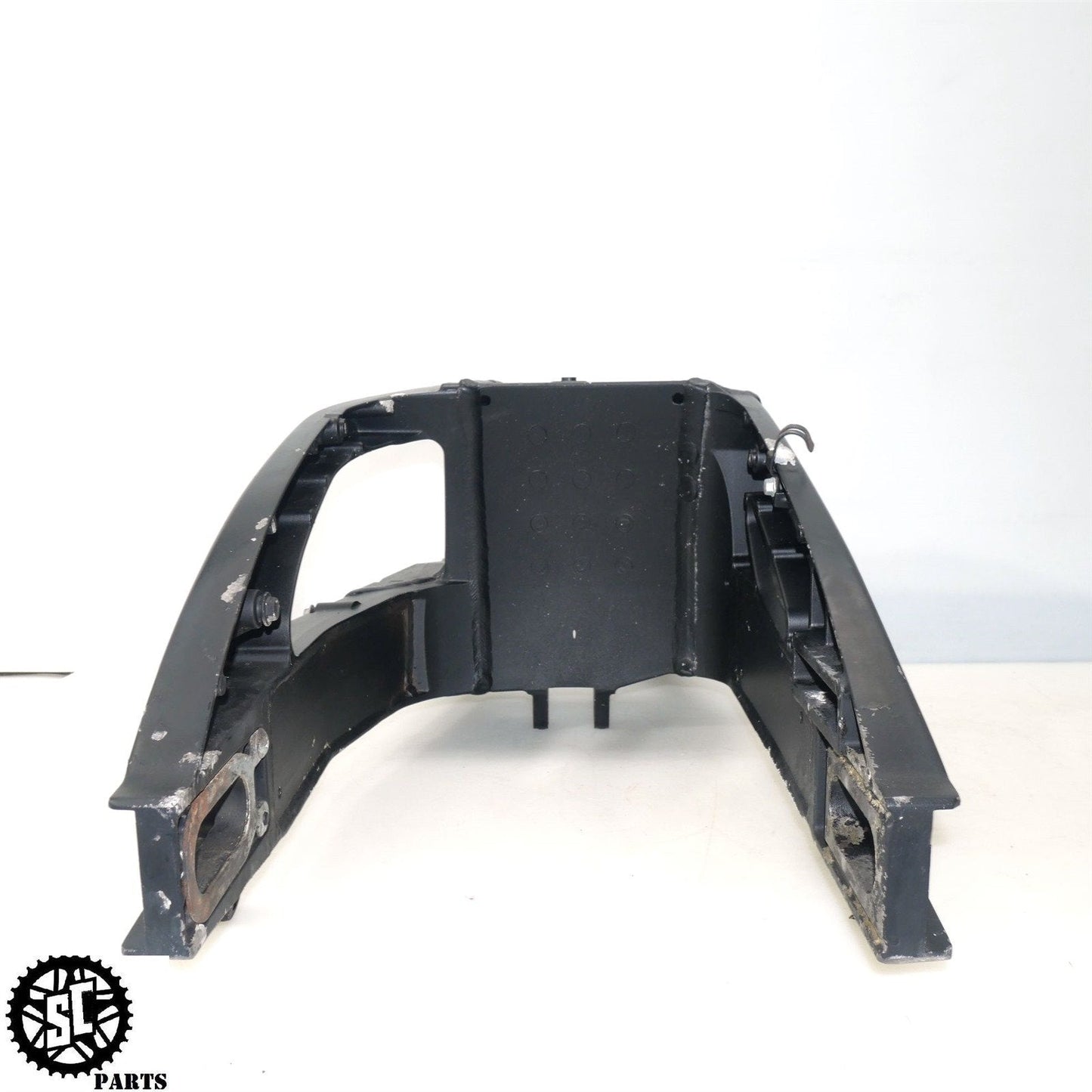 06 07 SUZUKI GSXR 600 SWINGARM S32