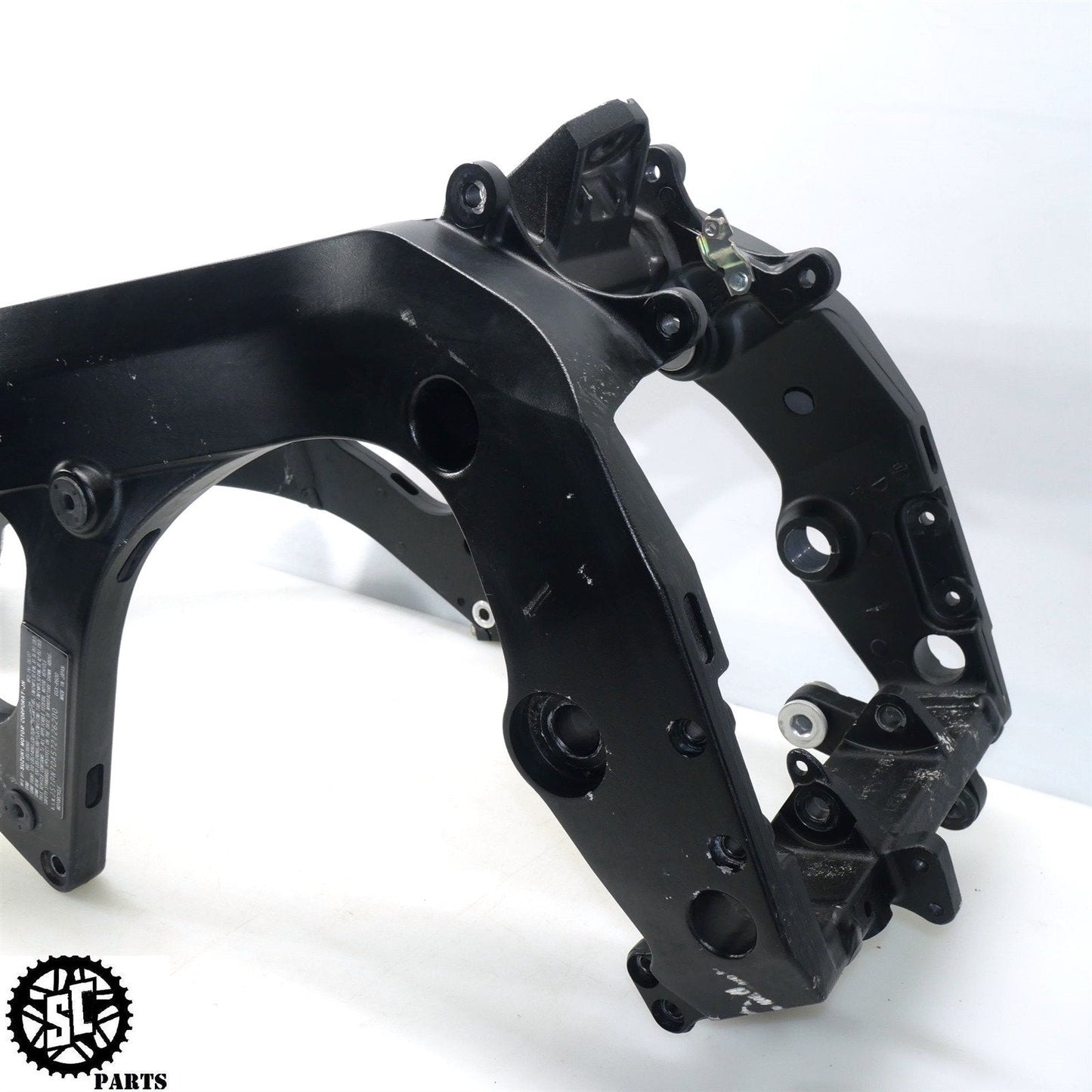 06 07 SUZUKI GSXR 600 FRAME CHASSIS *C* S32