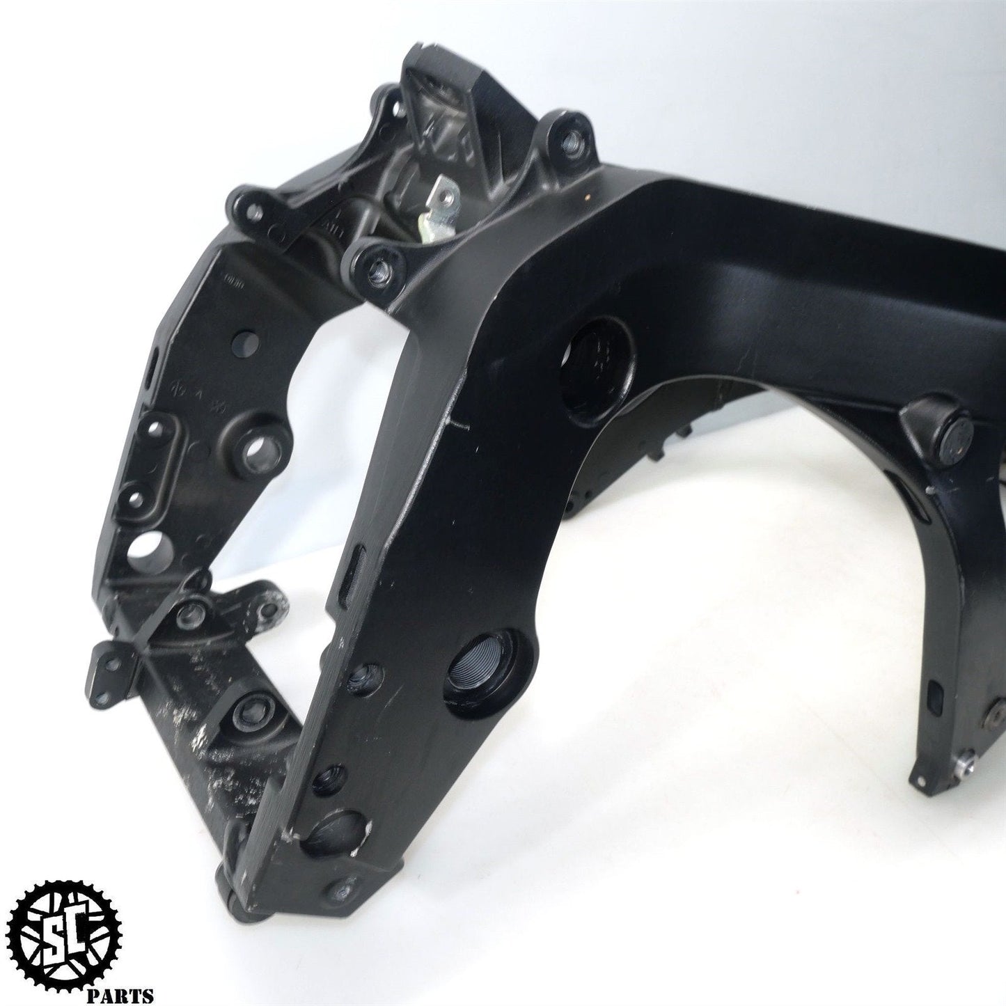 06 07 SUZUKI GSXR 600 FRAME CHASSIS *C* S32