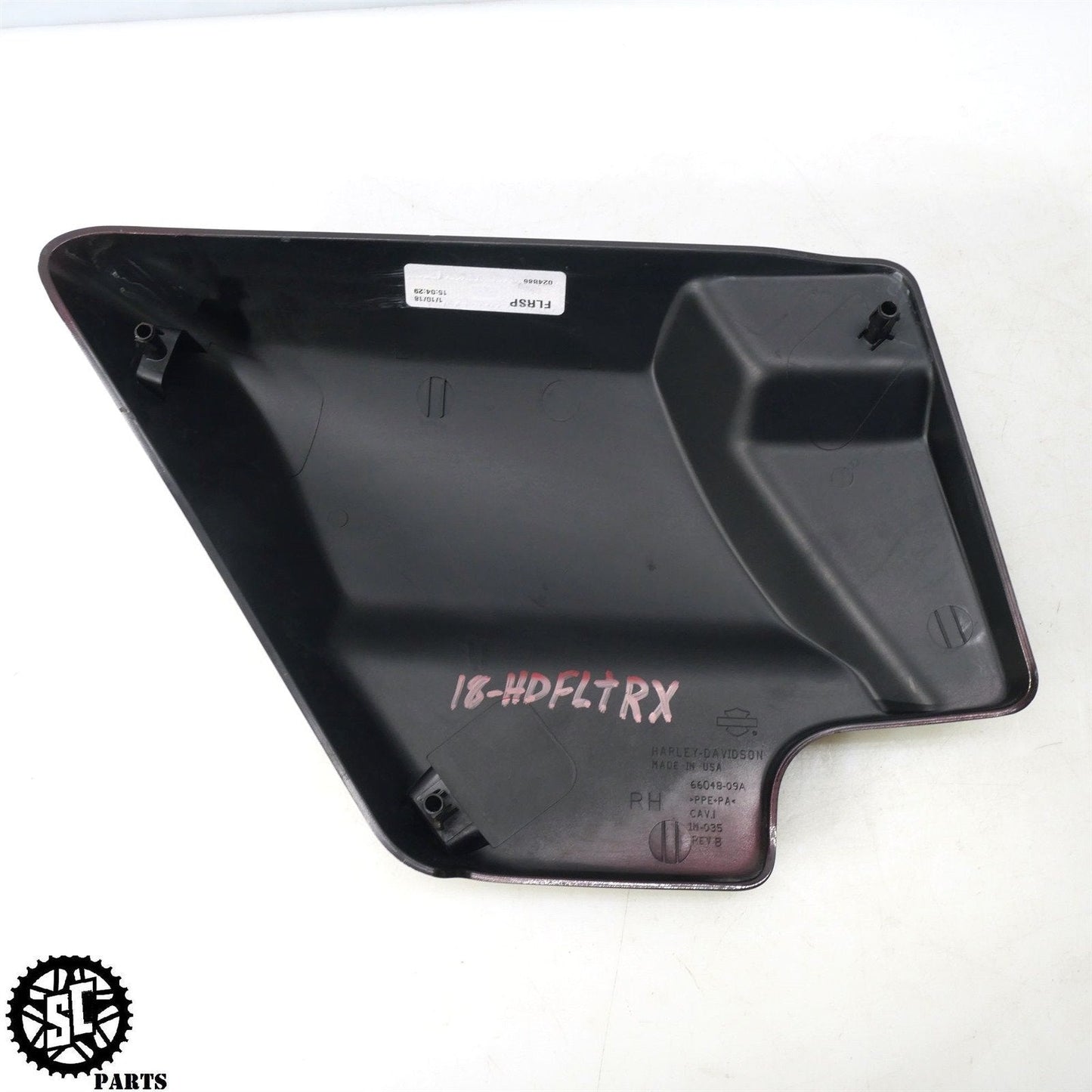 17-22 HARLEY TOURING ROAD GLIDE FRAME COVER TWISTED CHERRY HD08