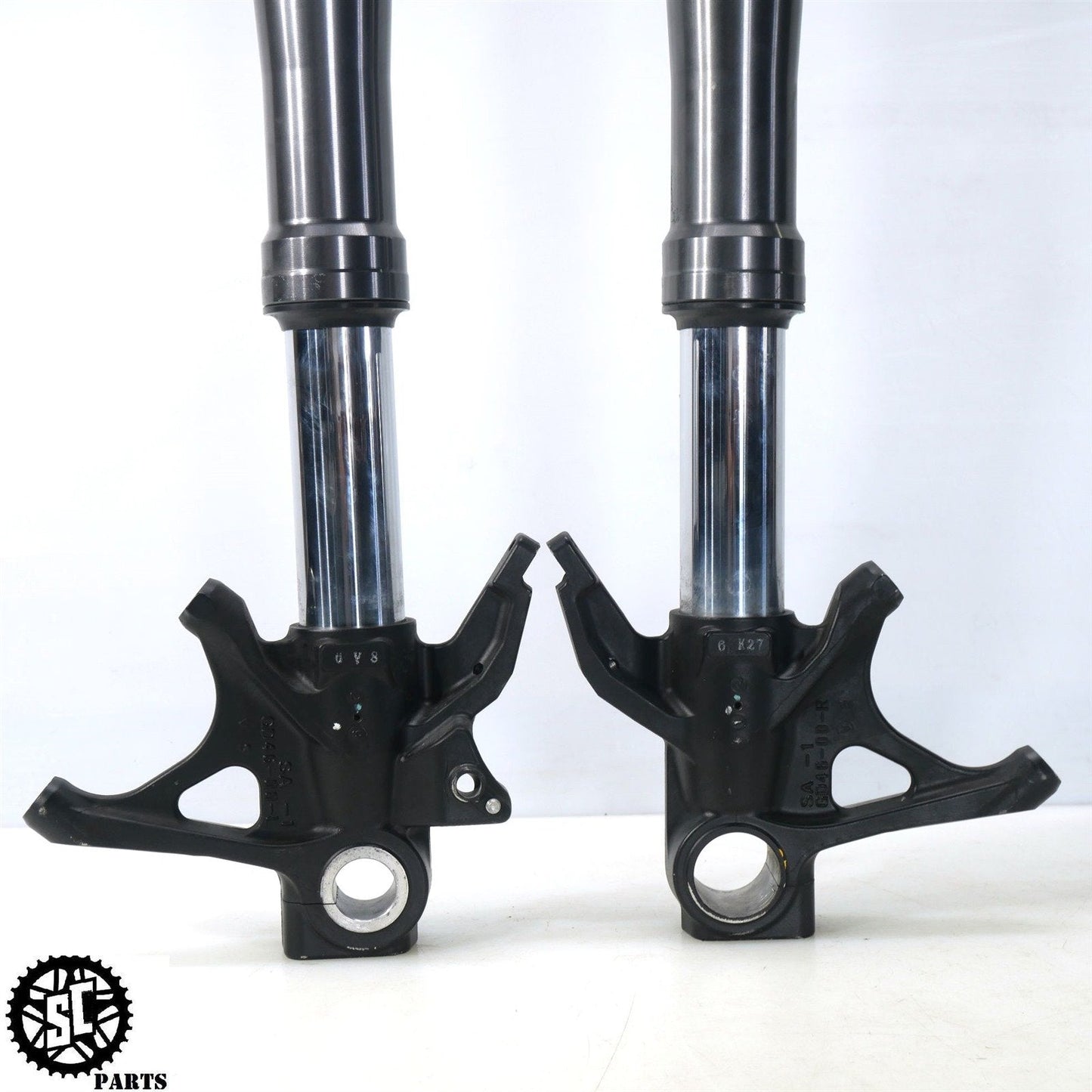 16-19 DUCATI PANIGALE 959 FRONT FORK TUBE LEG SB D02