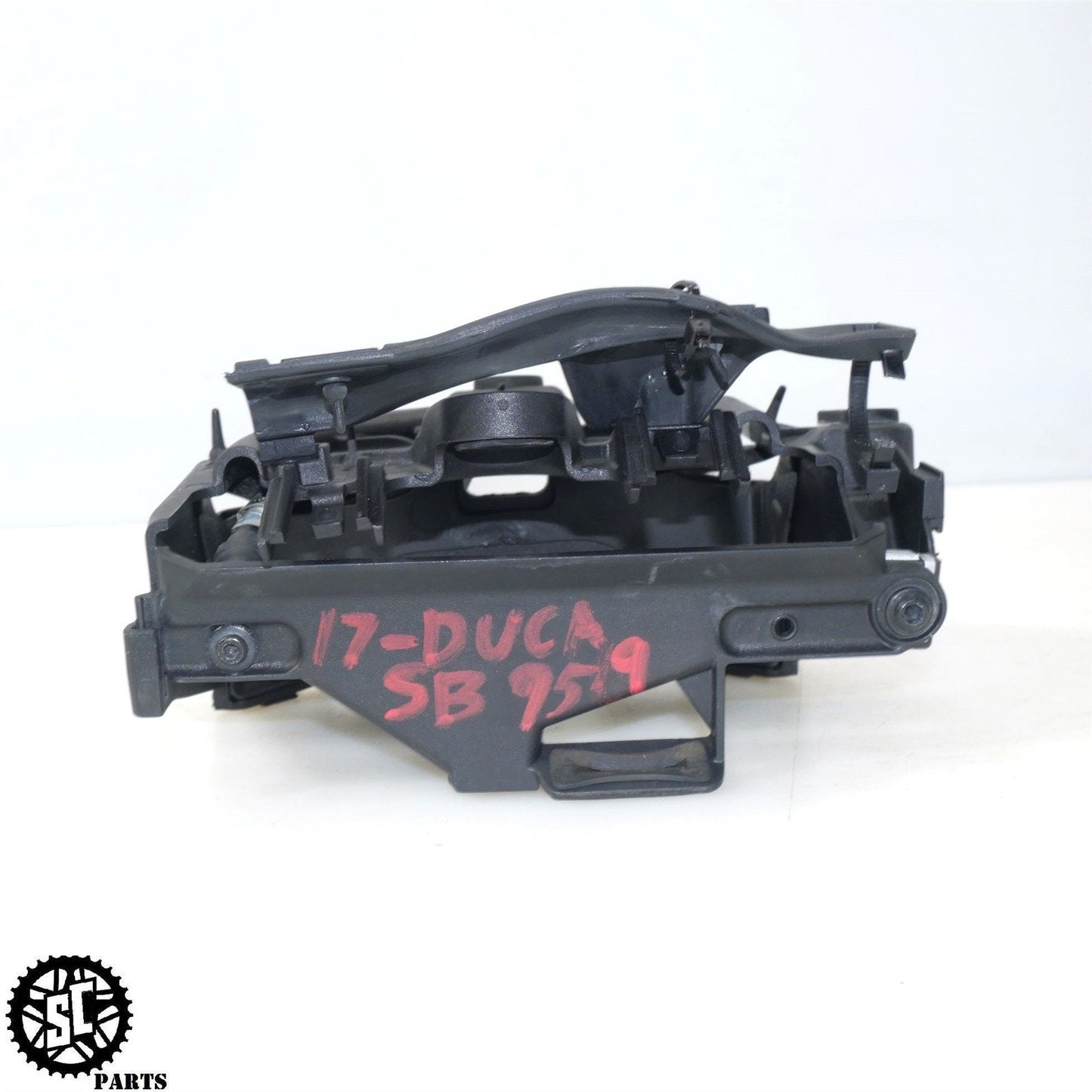 16-19 DUCATI PANIGALE 899 959 1199 1299 BATTERY BOX TRAY D02