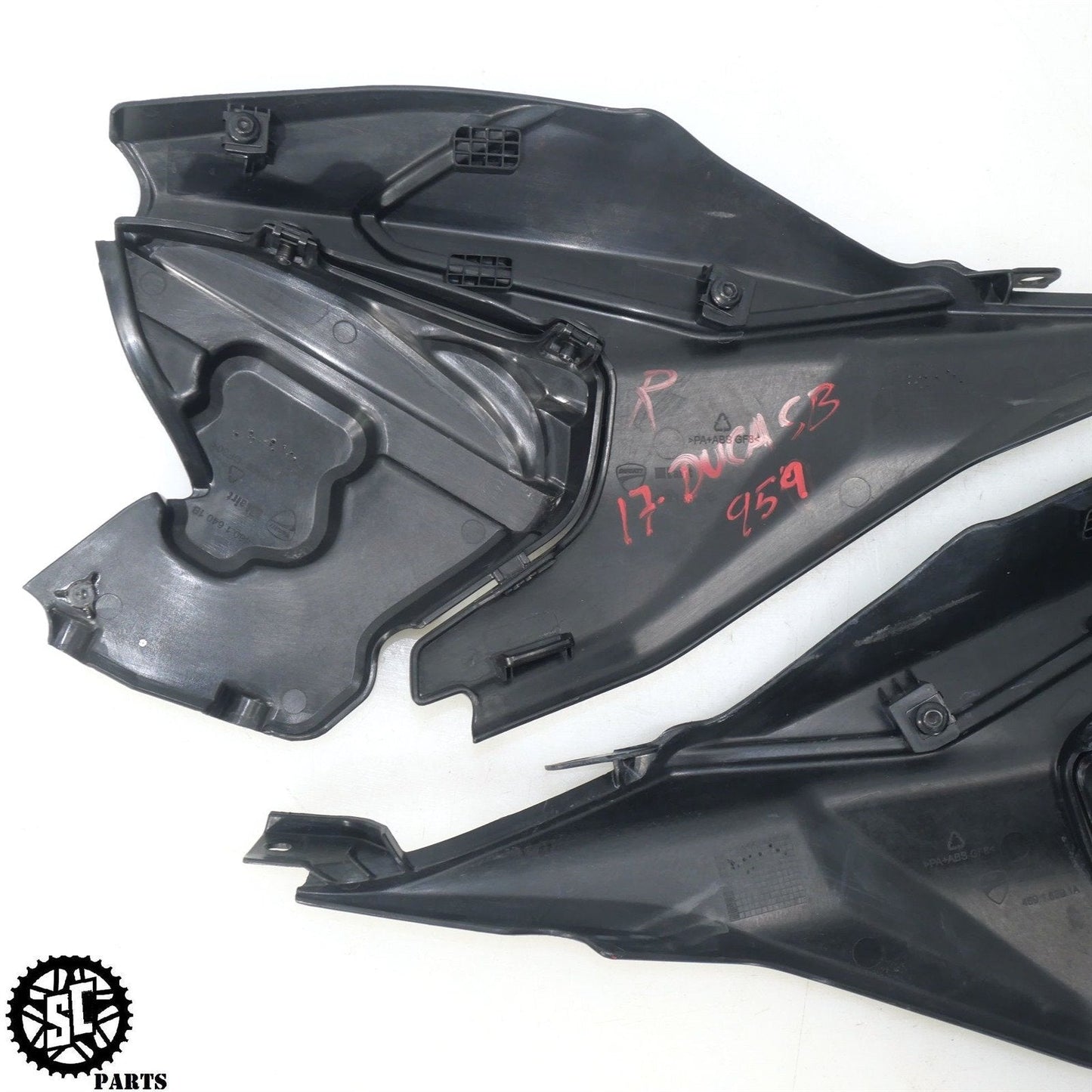 16-19 DUCATI PANIGALE 959 LEFT RIGHT ENGINE MOTOR COVER FAIRING D02
