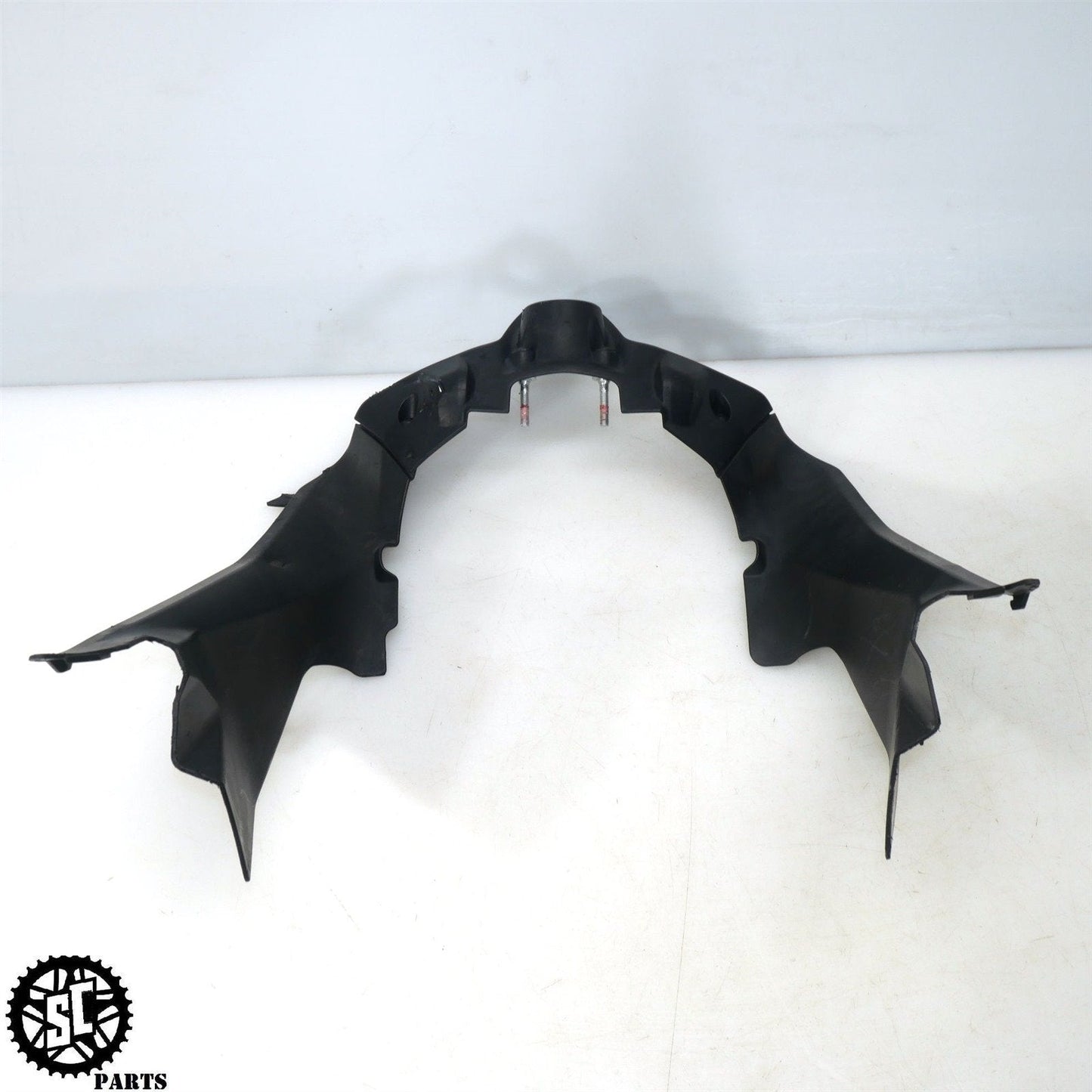 16-19 DUCATI PANIGALE 959 IGNITION SWITCH COVER D02